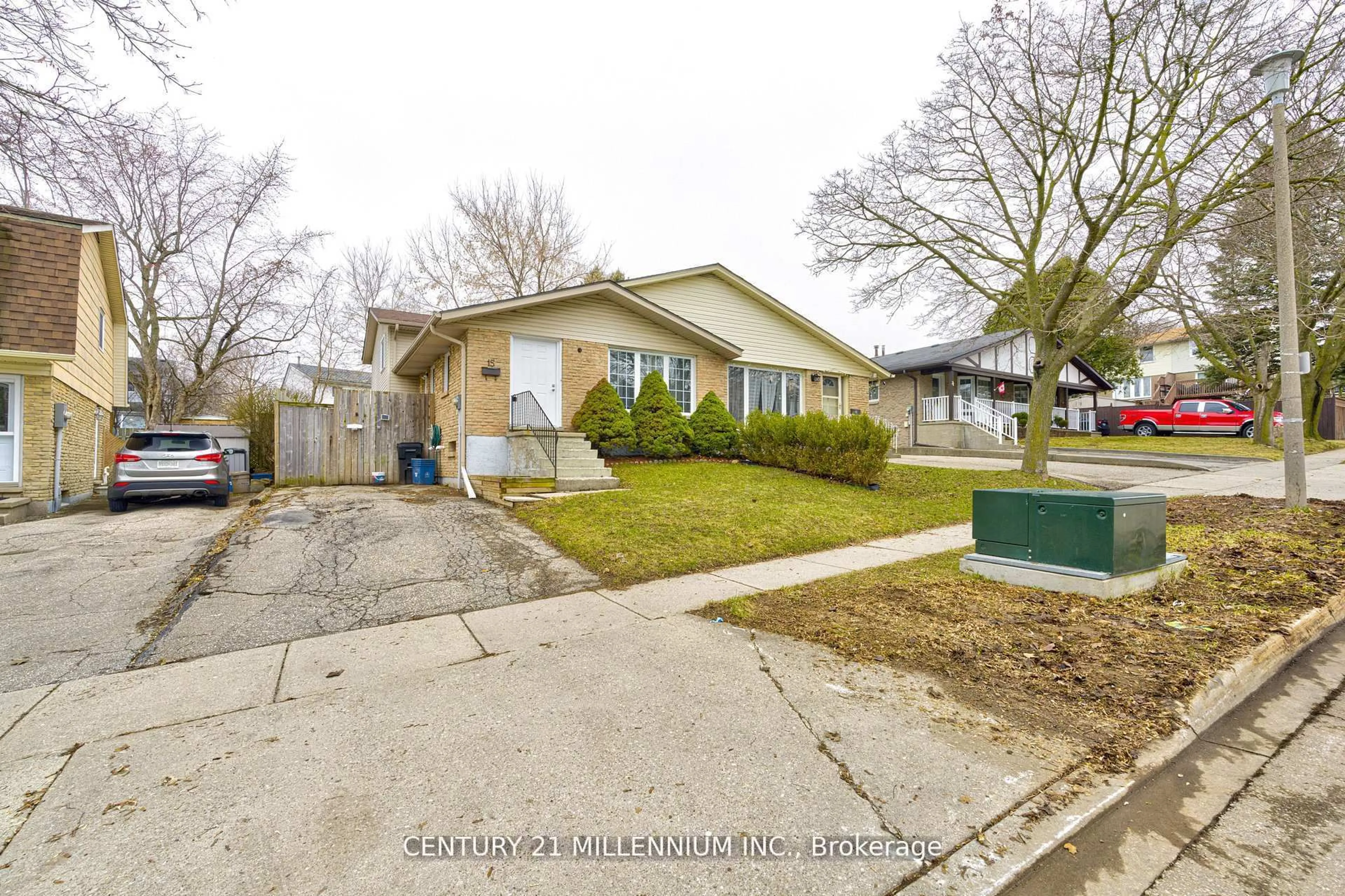 Unknown for 15 Northview Heights Dr, Cambridge Ontario N1R 6Z9