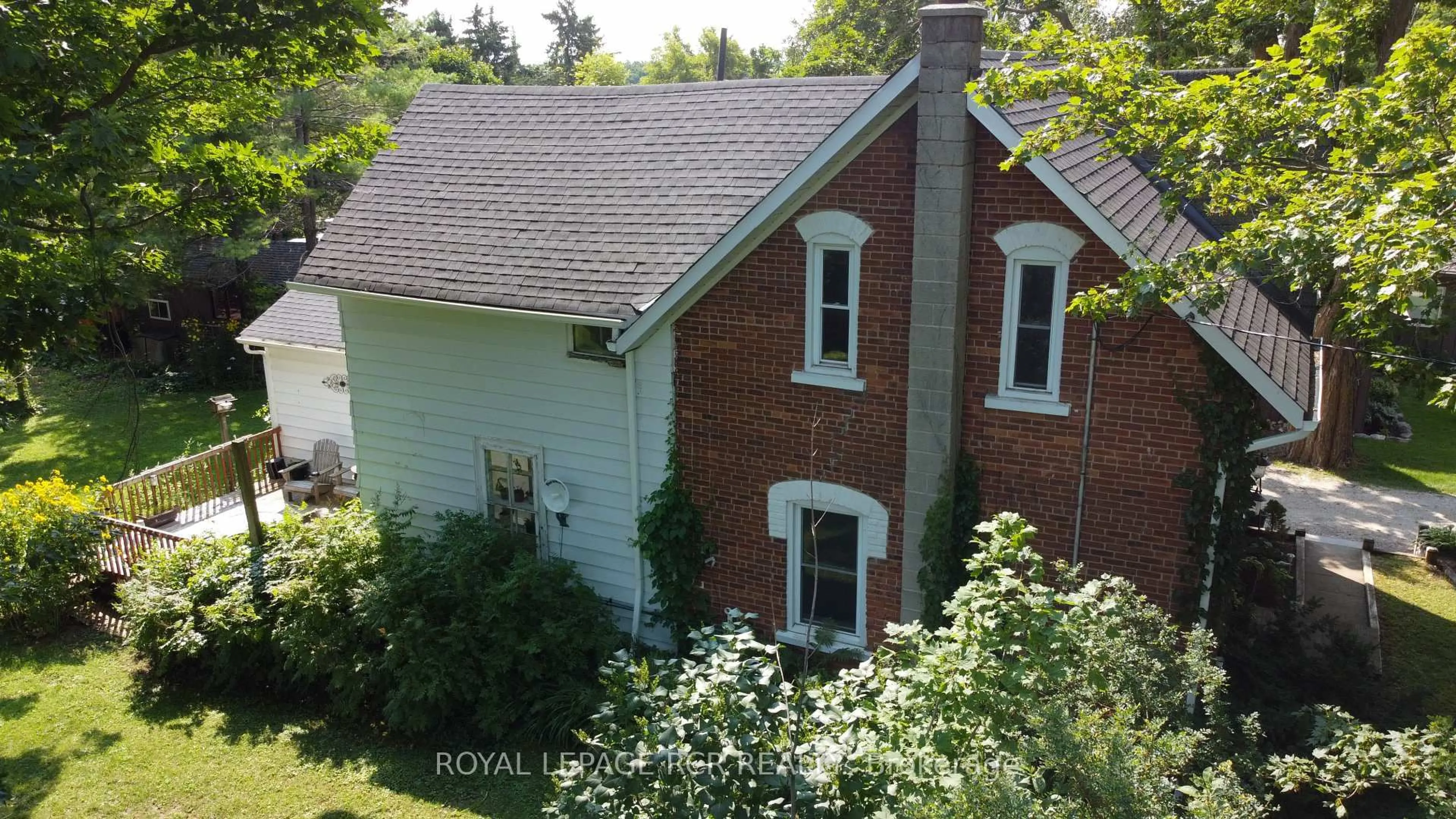 A pic from outside/outdoor area/front of a property/back of a property/a pic from drone, street for 598323 2nd Line, Mulmur Ontario L9V 0B6