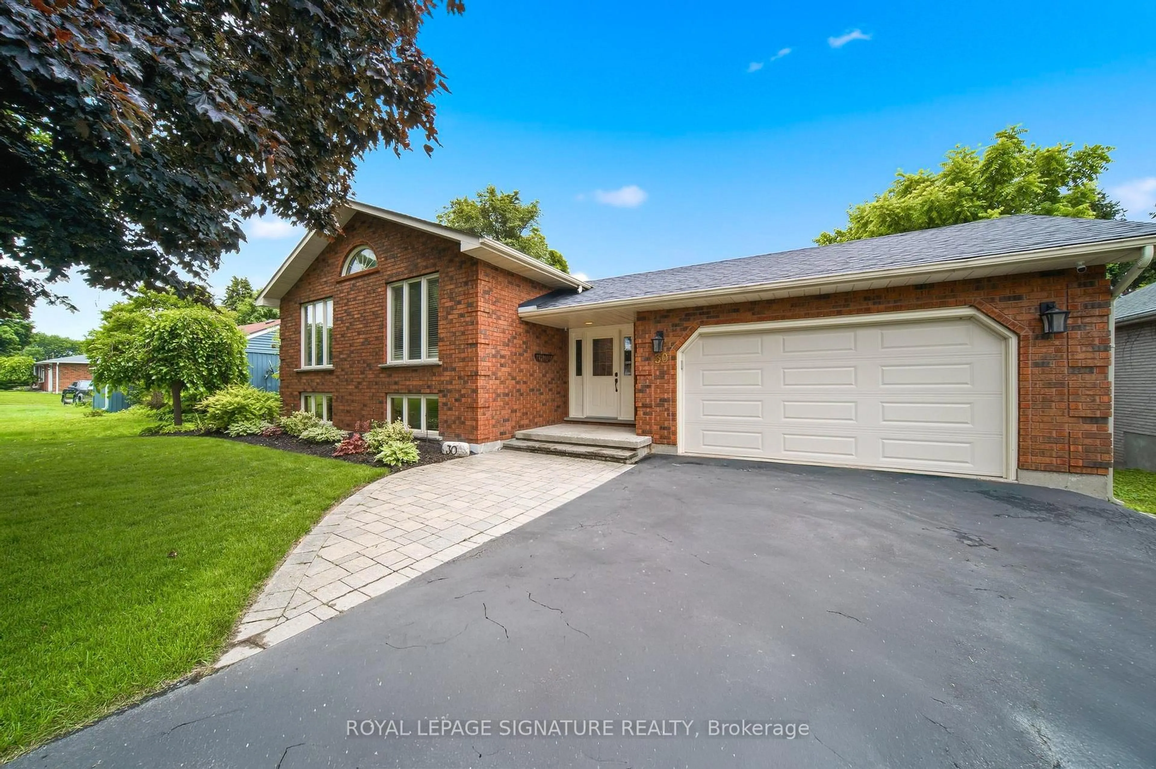 Home with brick exterior material, street for 30 Andrew St, Brant Ontario N0E 1N0