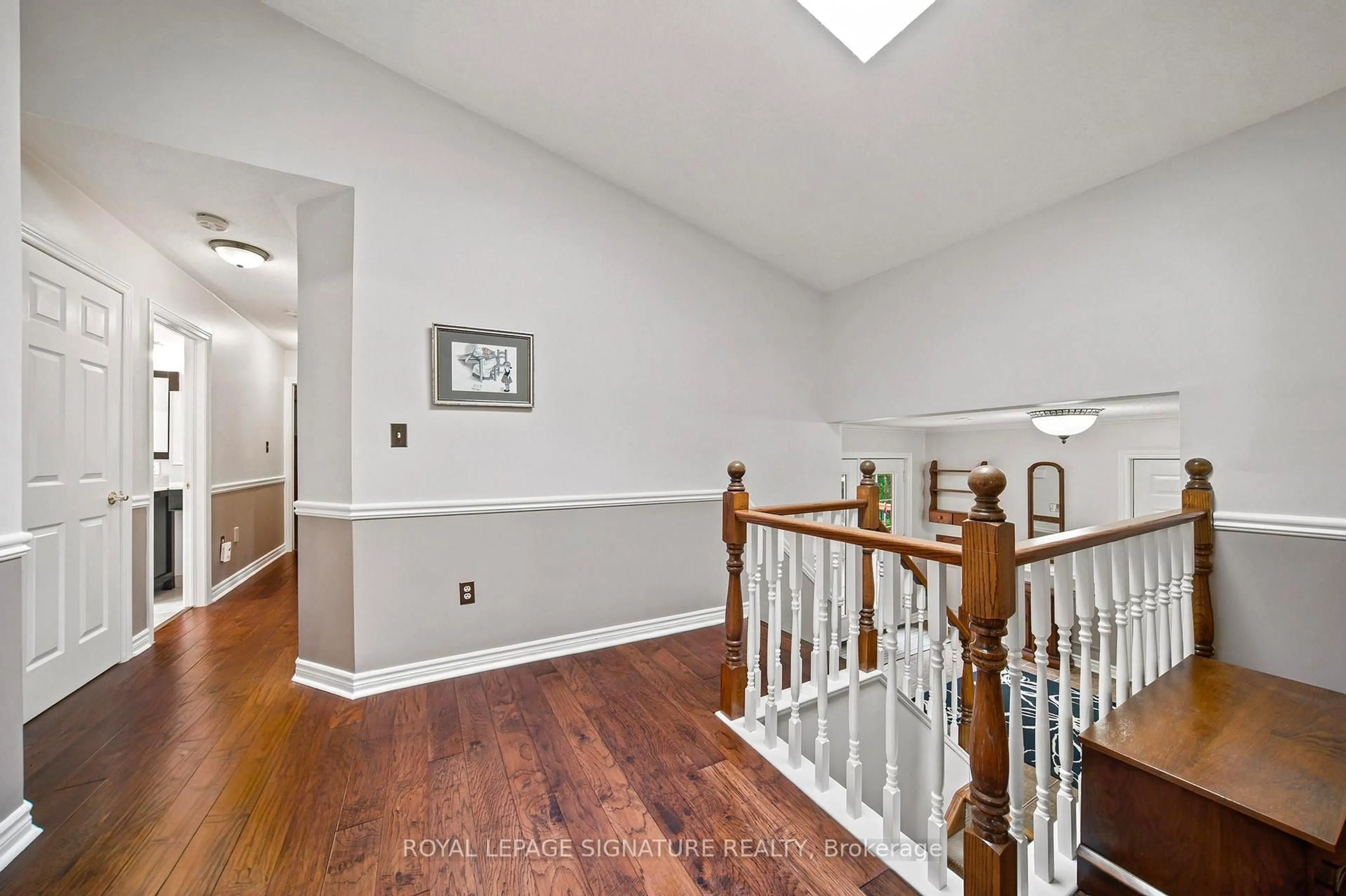 Indoor foyer for 30 Andrew St, Brant Ontario N0E 1N0