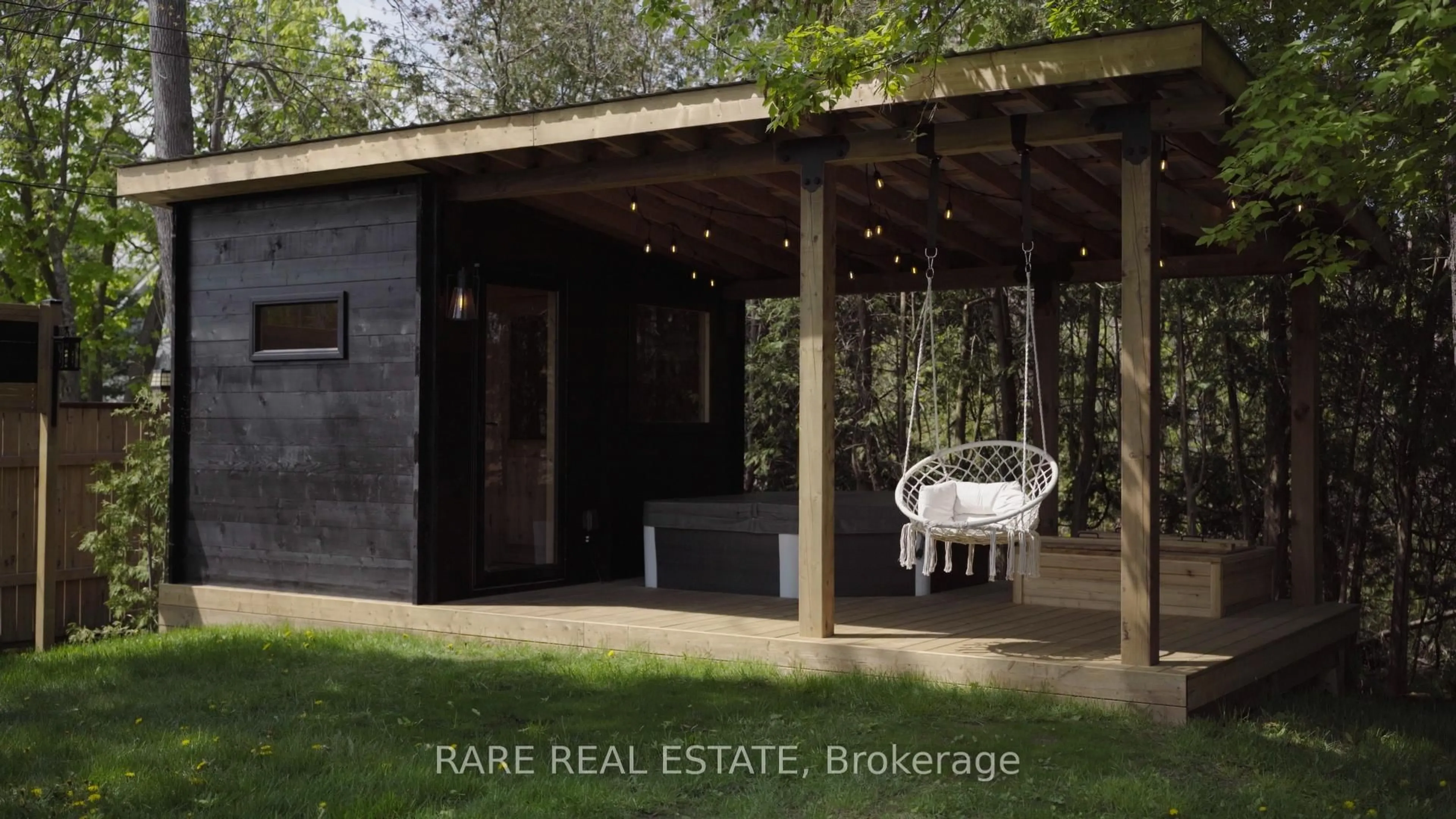 Patio, unknown for 162 Blue Mountain Dr, Blue Mountains Ontario L9Y 0K9