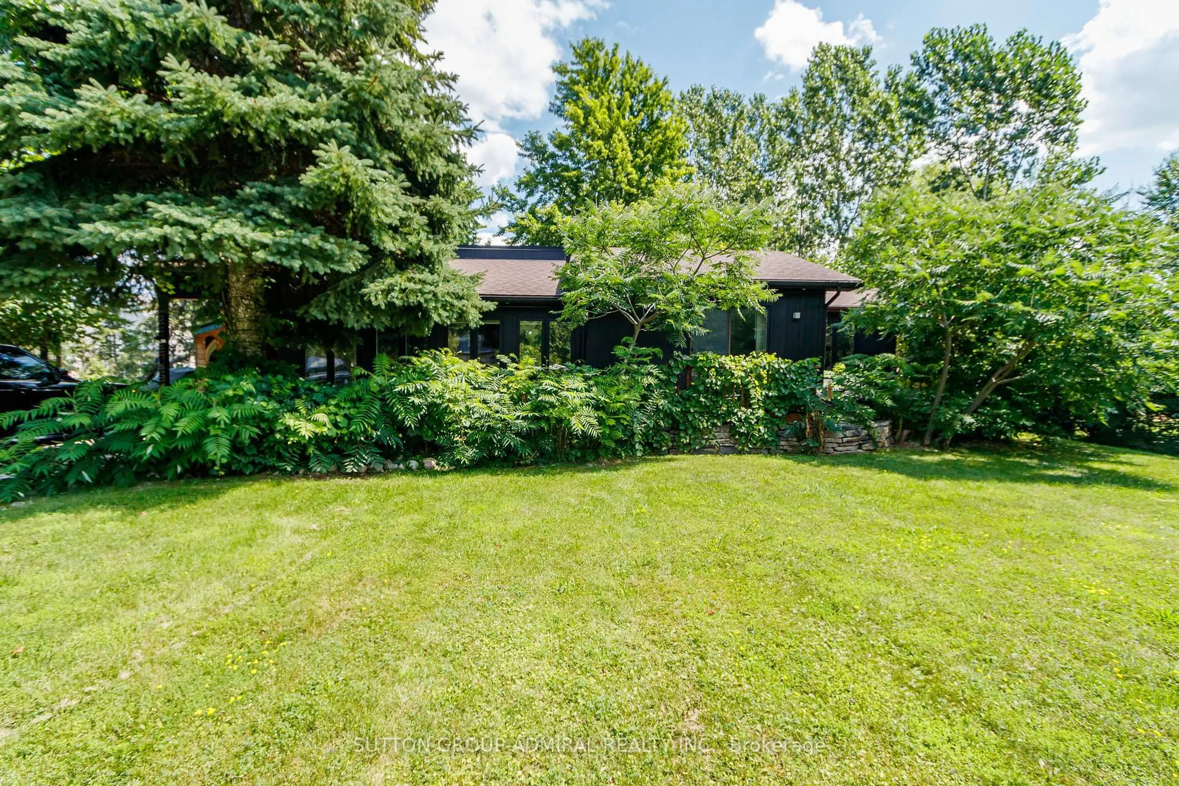A pic from outside/outdoor area/front of a property/back of a property/a pic from drone, unknown for 796441 Grey County Rd 19 Rd, Blue Mountains Ontario L9Y 0N6
