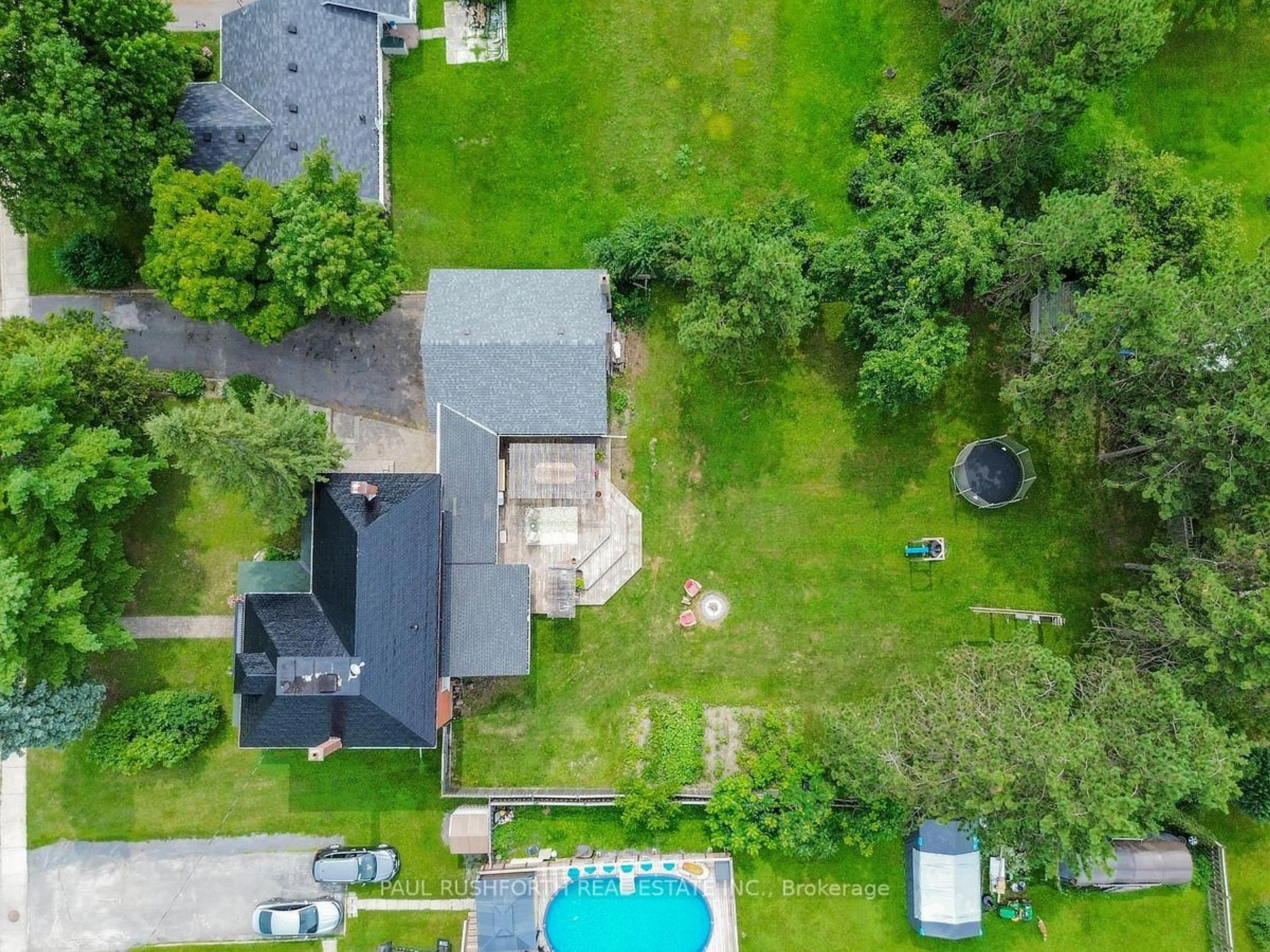 A pic from outside/outdoor area/front of a property/back of a property/a pic from drone, water/lake/river/ocean view for 100 Poole St, Arnprior Ontario K7S 1J2