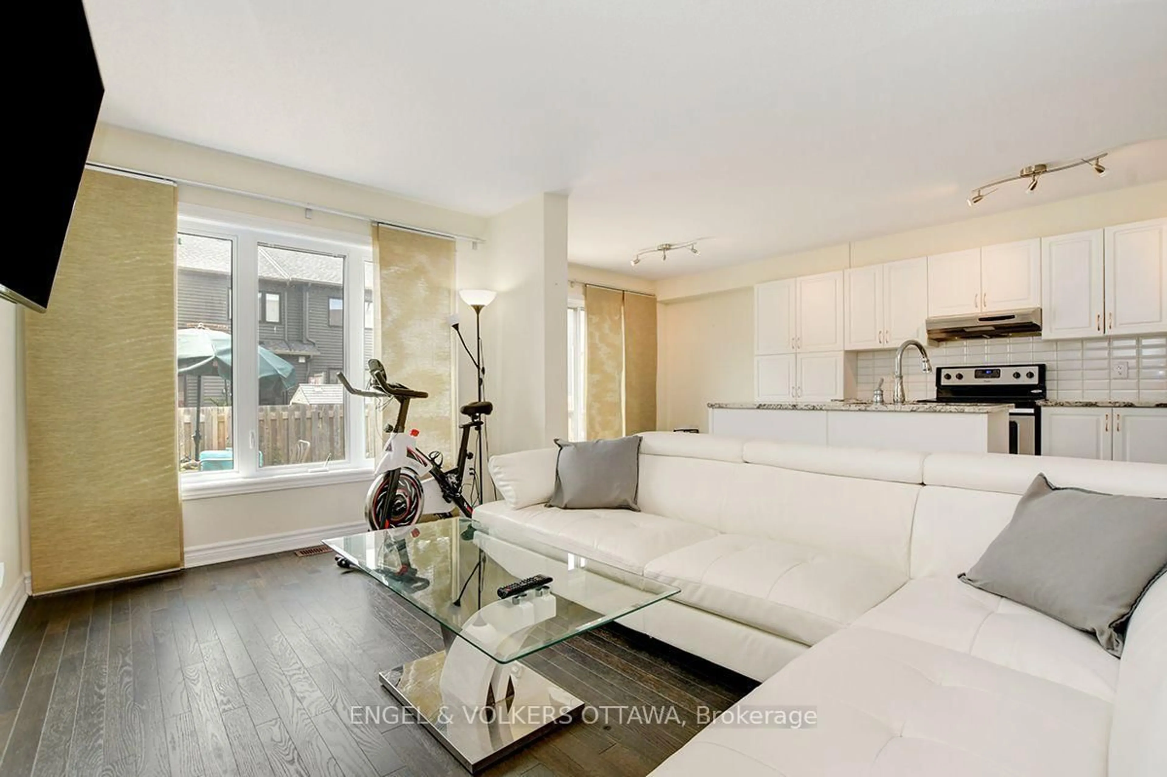 Living room with furniture, unknown for 561 Petrichor Cres, Ottawa Ontario K4A 0Y4