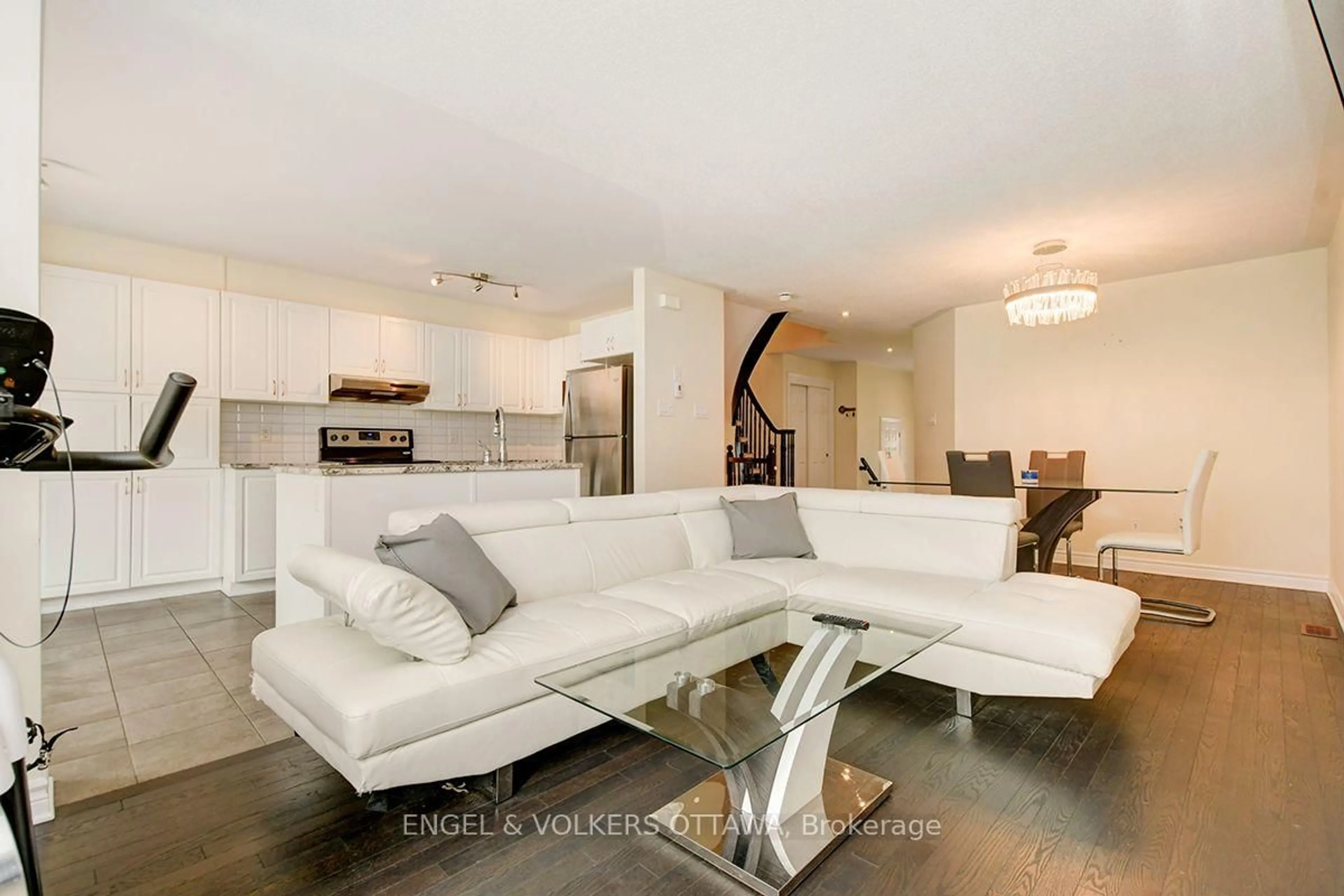 Living room with furniture, unknown for 561 Petrichor Cres, Ottawa Ontario K4A 0Y4