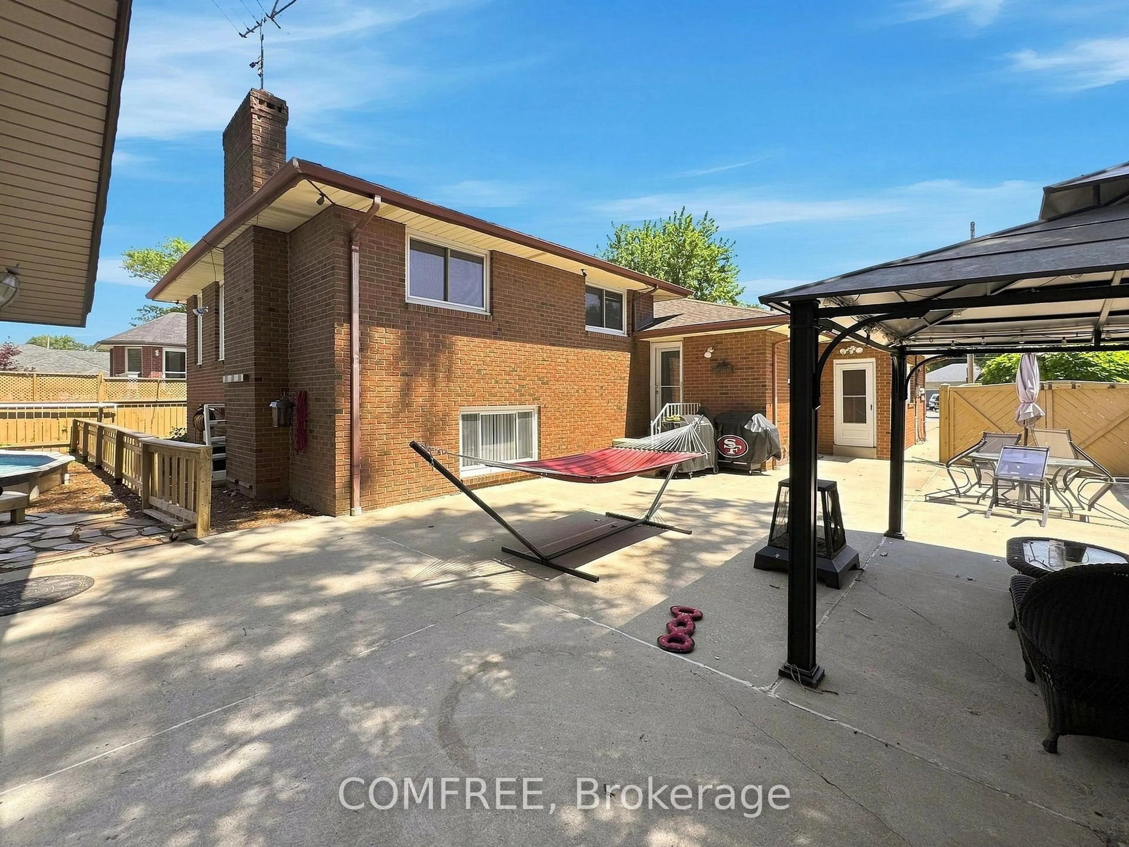 A pic from outside/outdoor area/front of a property/back of a property/a pic from drone, street for 6310 Matchette Rd, LaSalle Ontario N9J 2J7