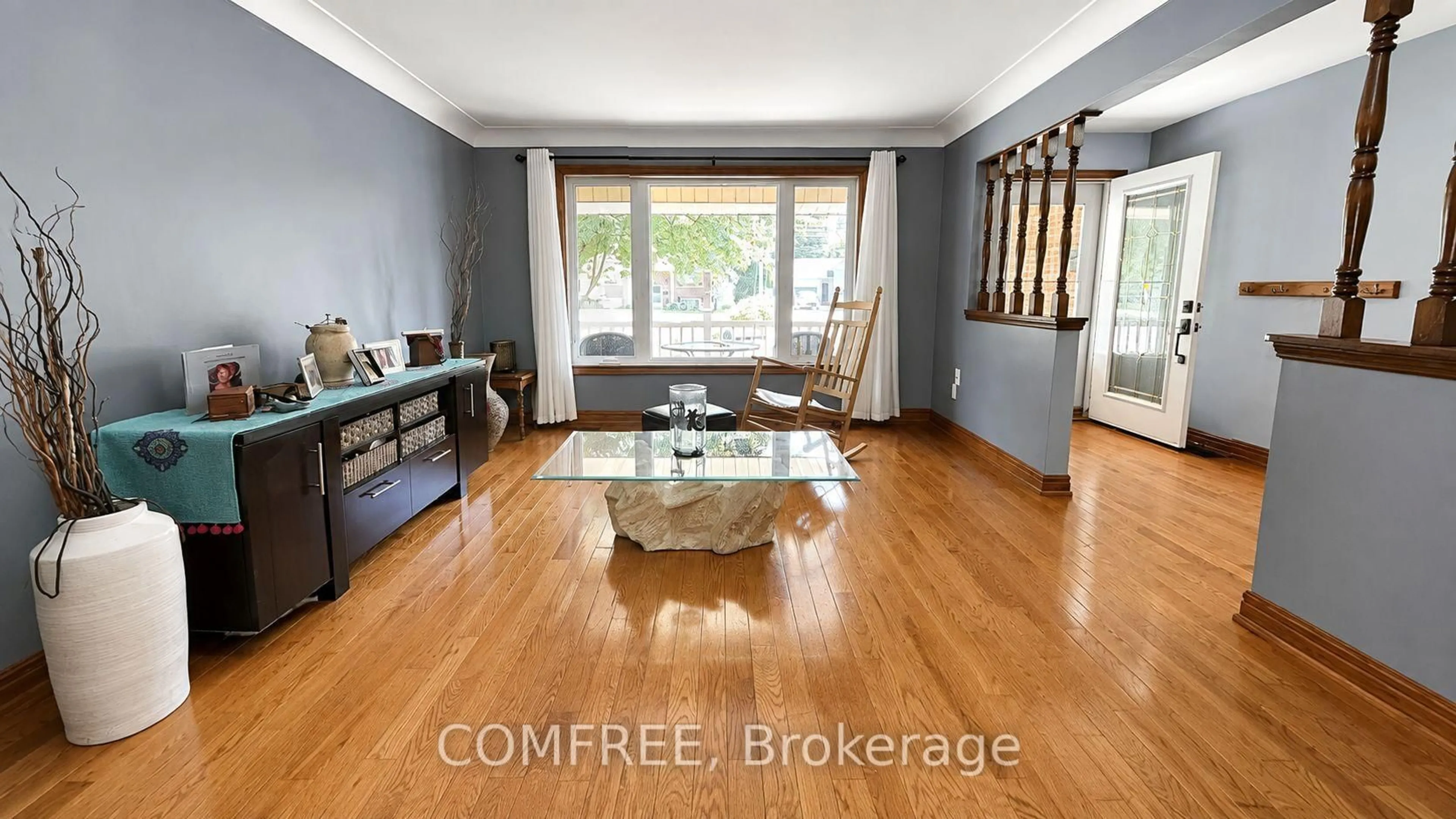 Living room with furniture, unknown for 6310 Matchette Rd, LaSalle Ontario N9J 2J7