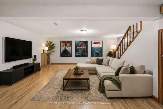25 Noel Ave, London East 5