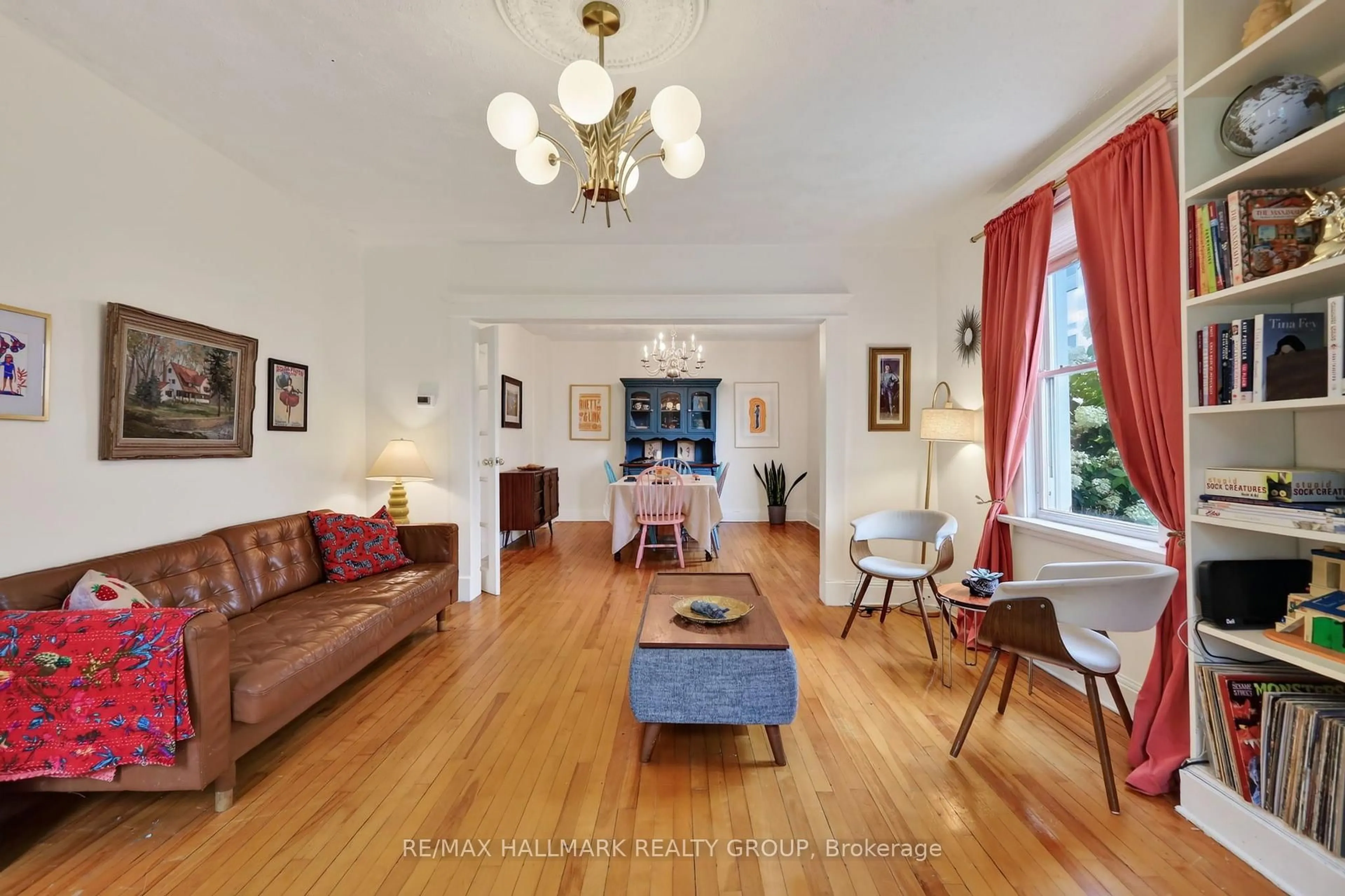 Living room with furniture, unknown for 664 Center St, Ottawa Ontario K1K 2N9