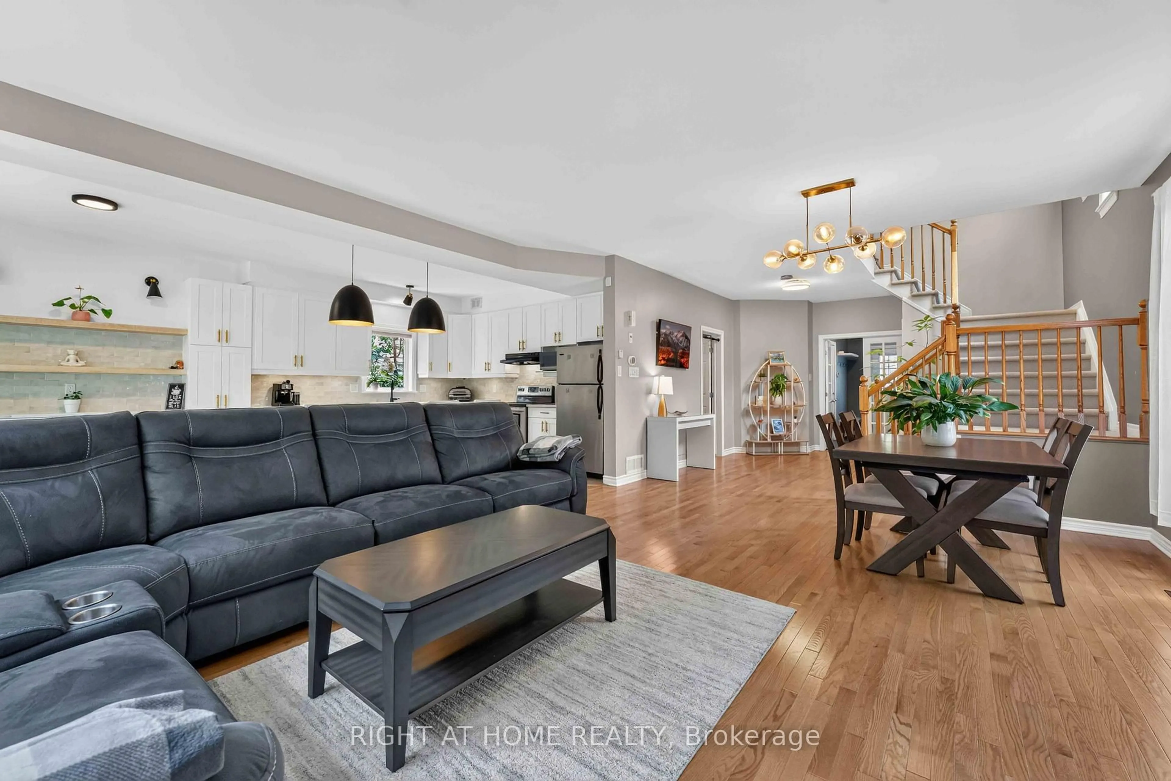 Open concept kitchen, unknown for 168 Steeple Chase Dr, Ottawa Ontario K2M 2Z4