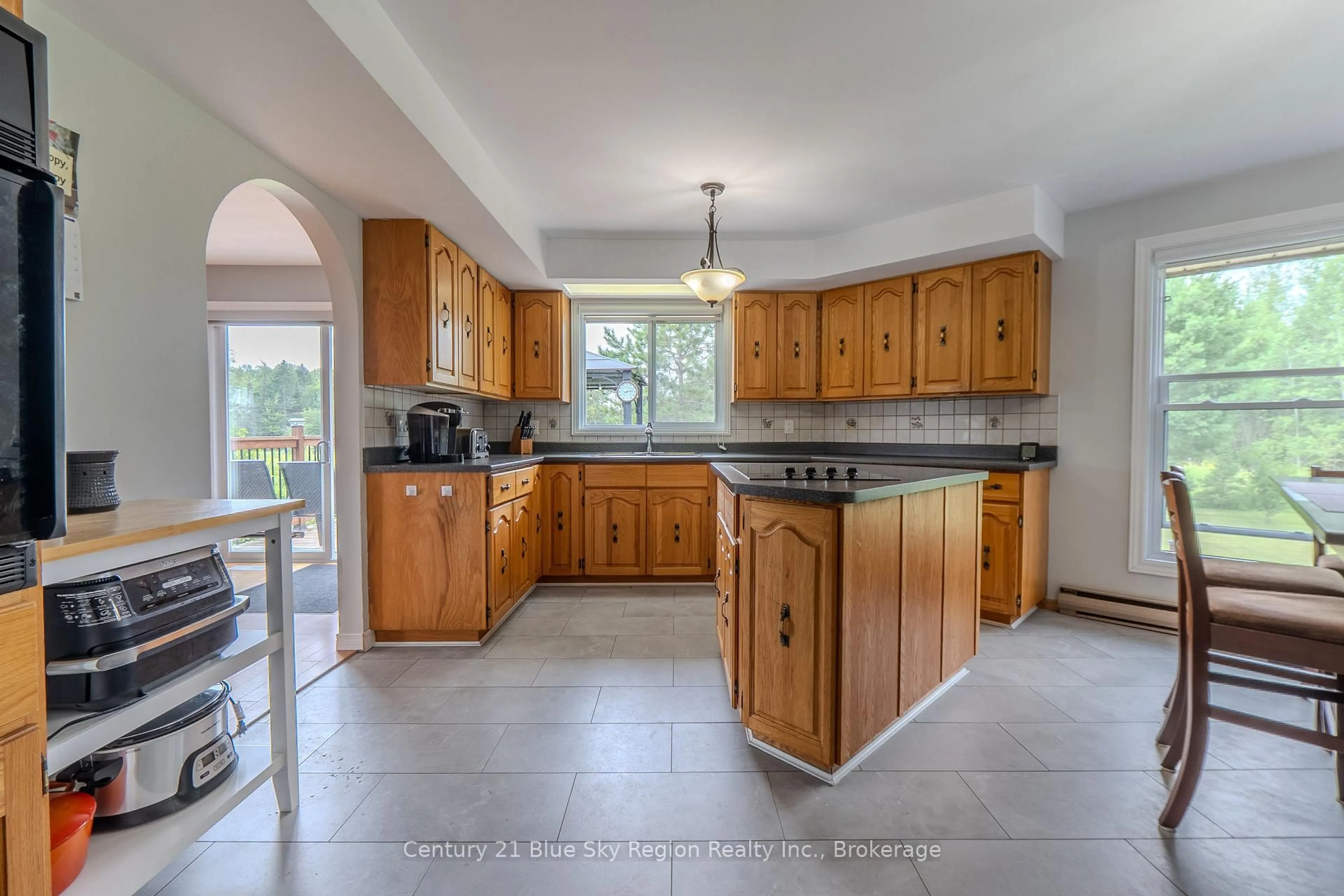 Open concept kitchen, ceramic/tile floor for 71 Levert Dr, West Nipissing Ontario P2B 2P1