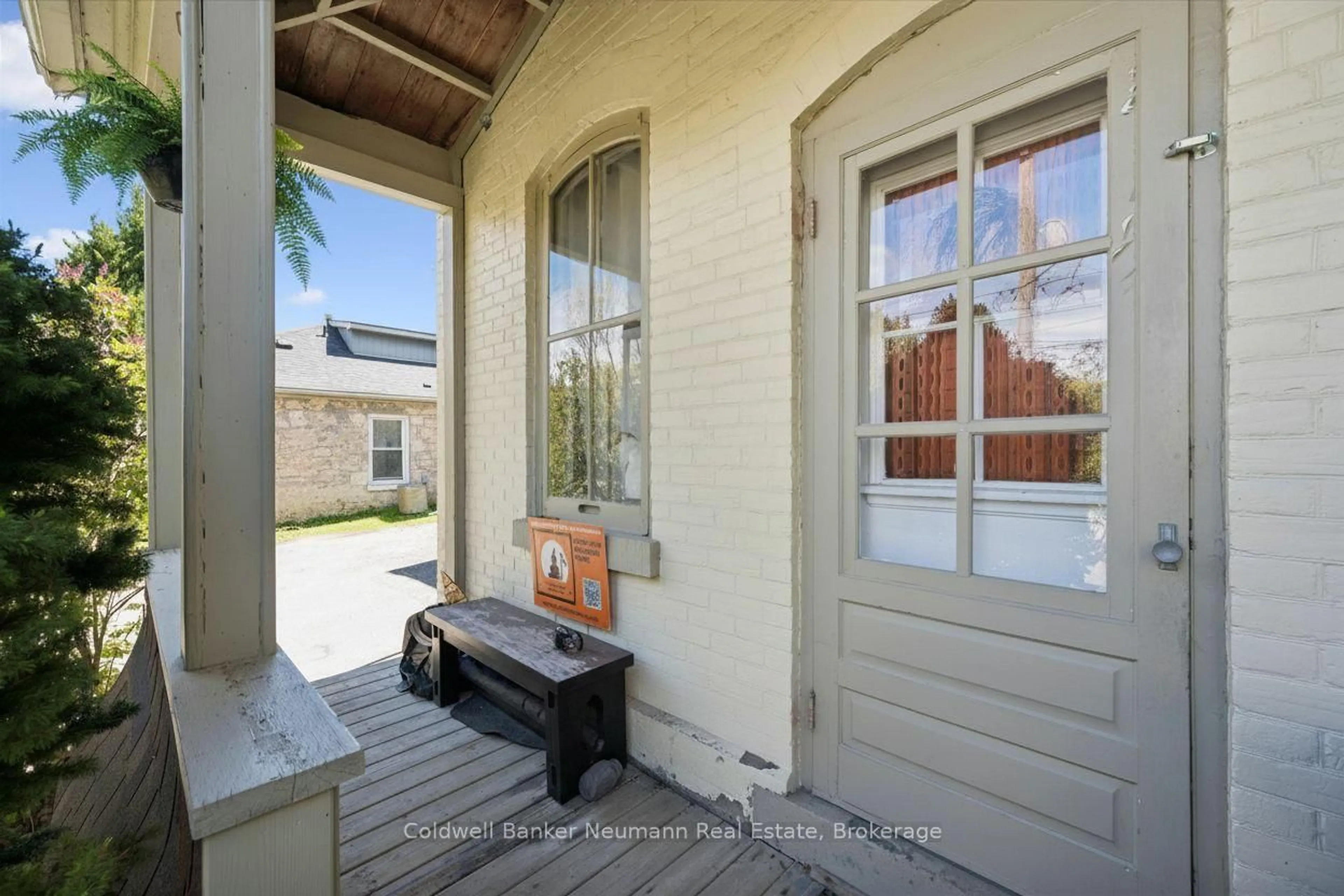 Indoor entryway for 159 Glasgow St, Guelph Ontario N1H 4W7
