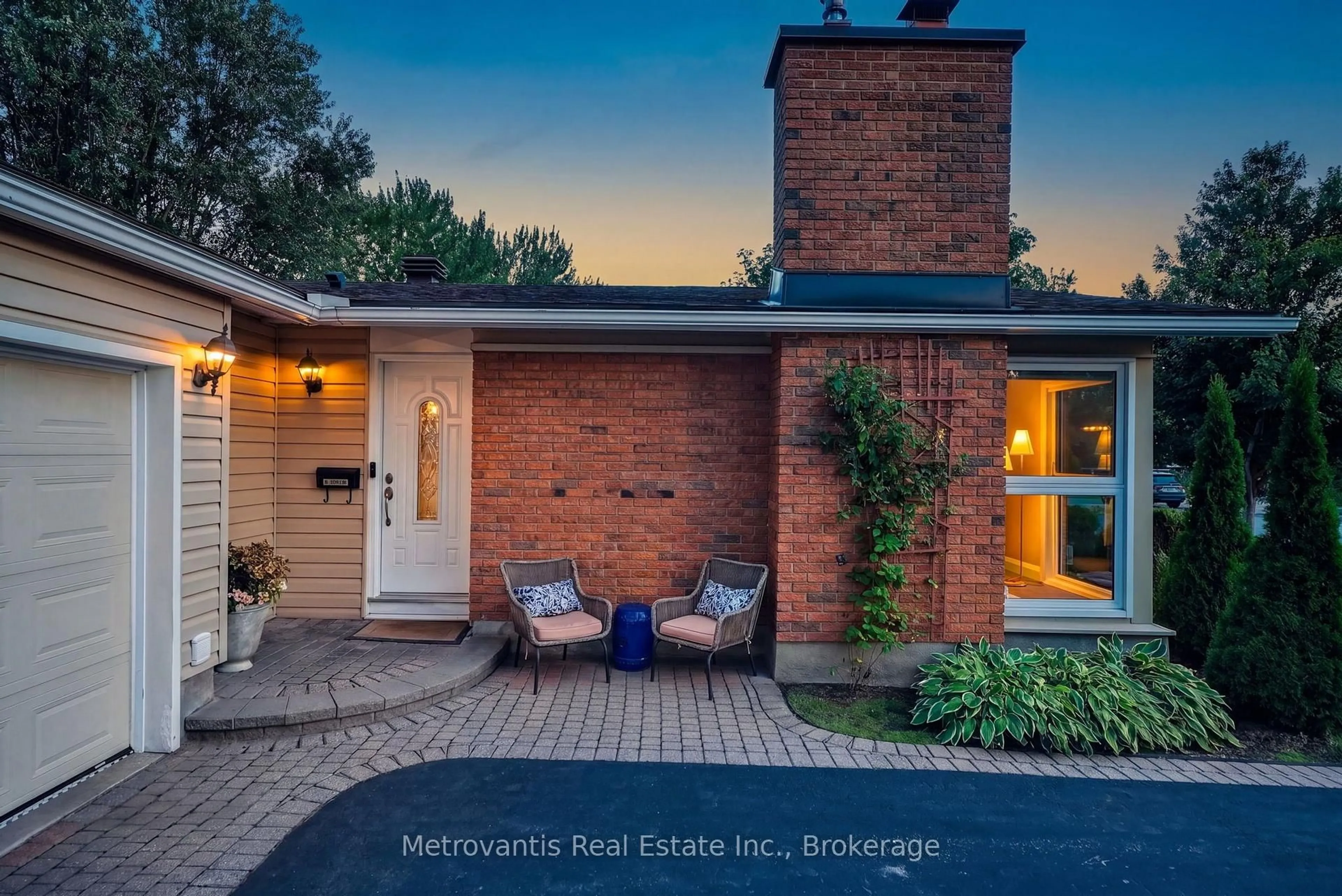 Home with brick exterior material, street for 555 Buchanan Cres, Ottawa Ontario K1J 7V2