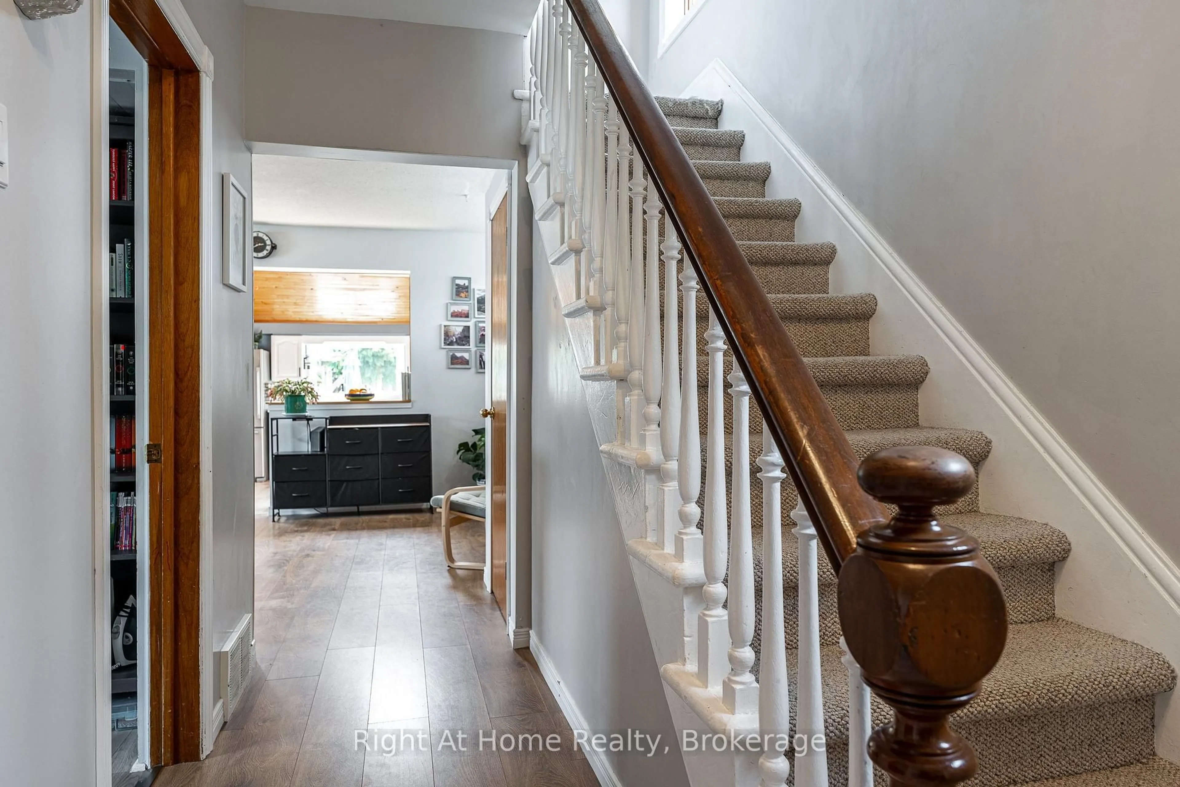 Indoor entryway for 217 West Gore St, Stratford Ontario N5A 1K7