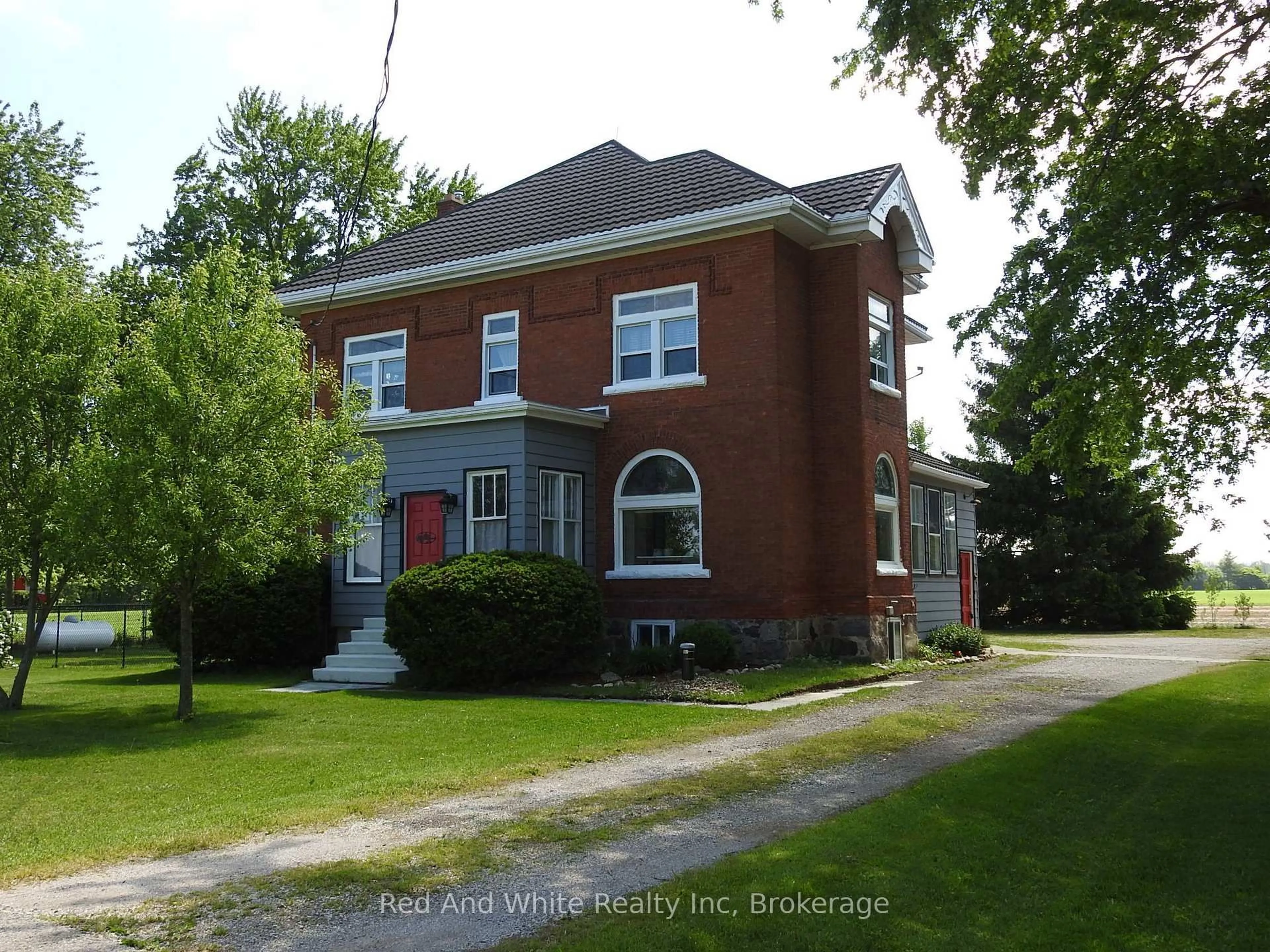 Home with brick exterior material, building for 5105 Rd 164 Rd, West Perth Ontario N0K 1N0