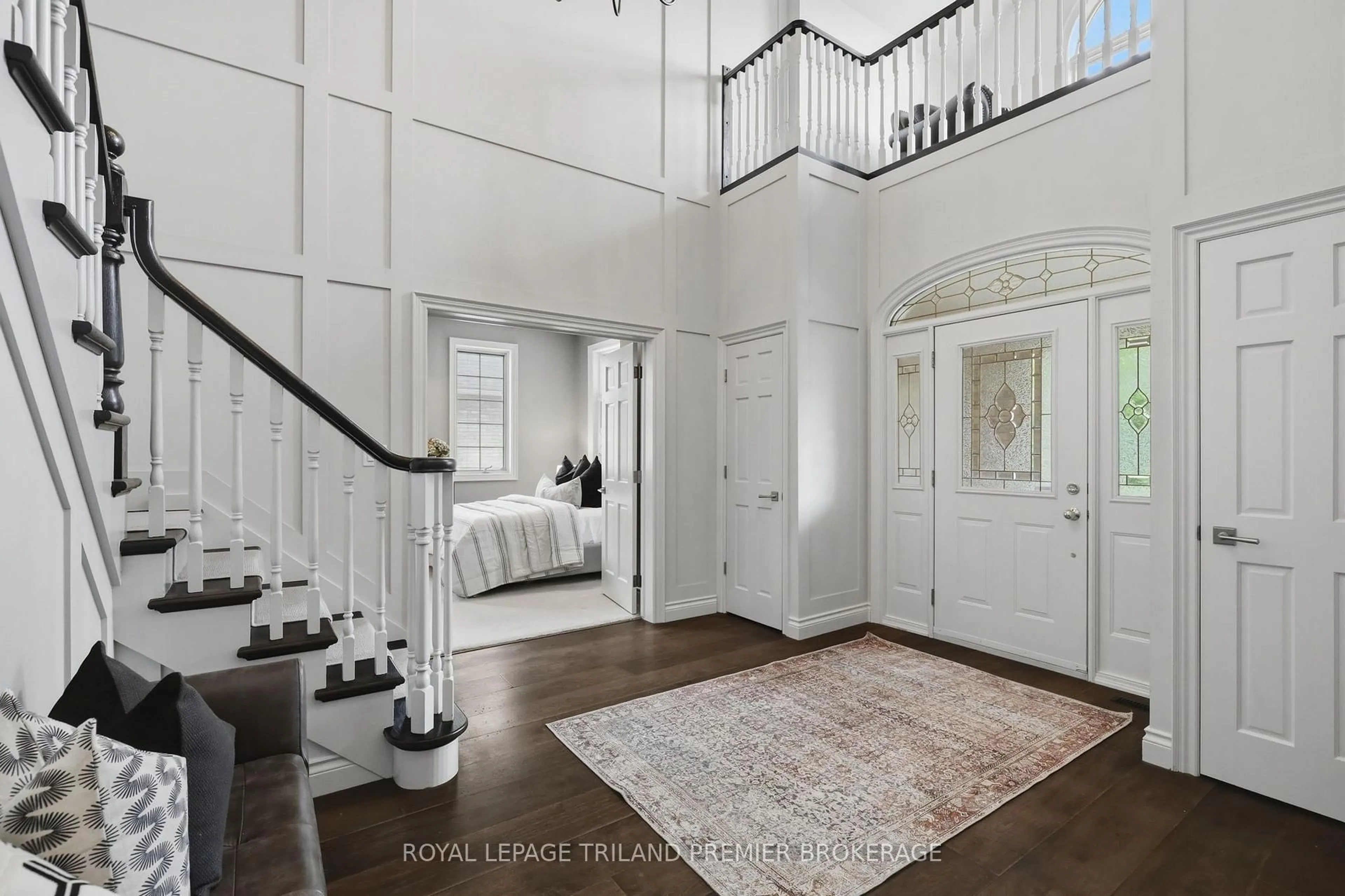 Indoor entryway for 23 Jack Poole Dr, Woodstock Ontario N4S 8V9