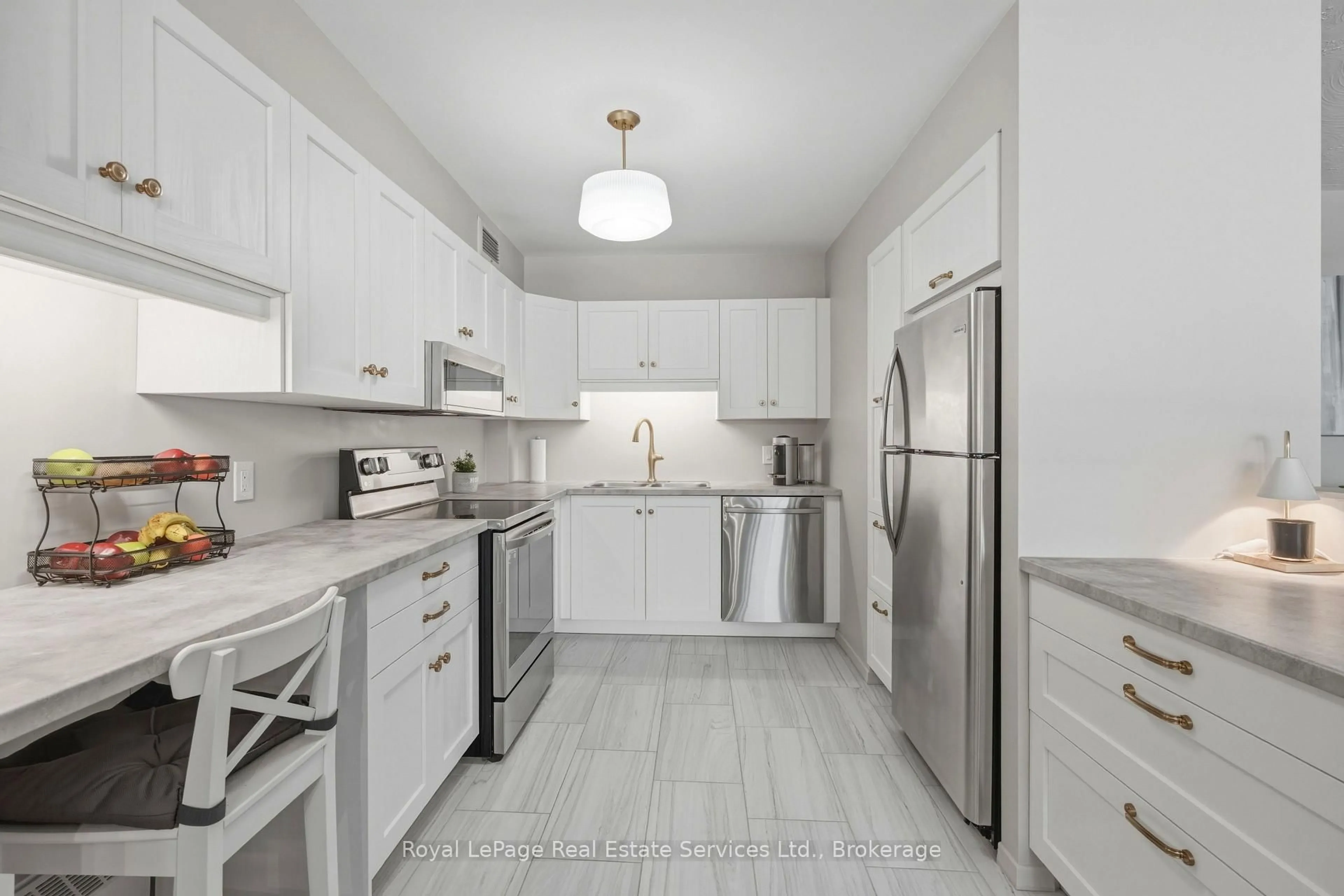 Standard kitchen, unknown for 15 Towering Heights Blvd #102, St. Catharines Ontario L2T 3G7