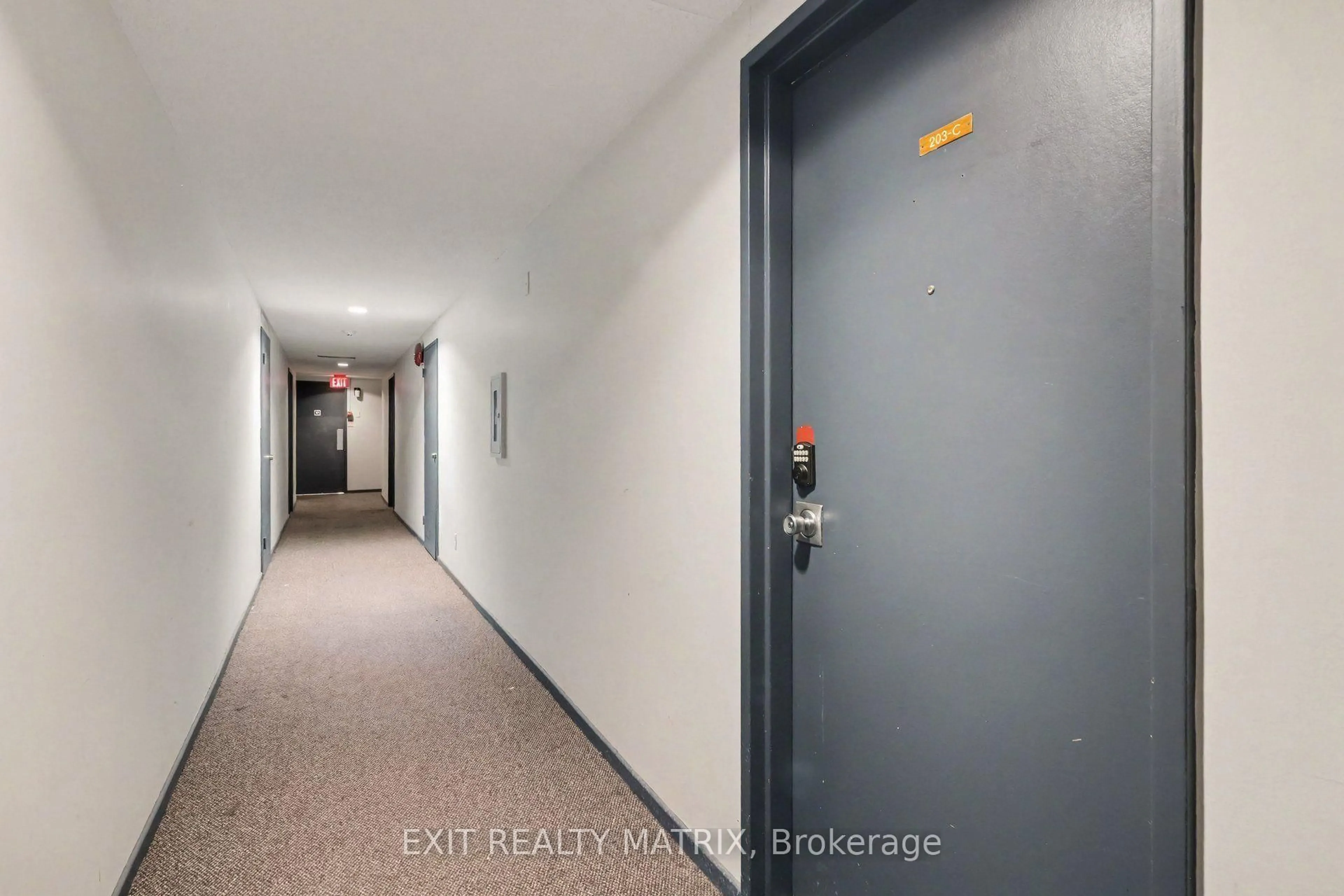 Unknown for 2044 Arrowsmith Dr #203 C, Ottawa Ontario K1J 7V8