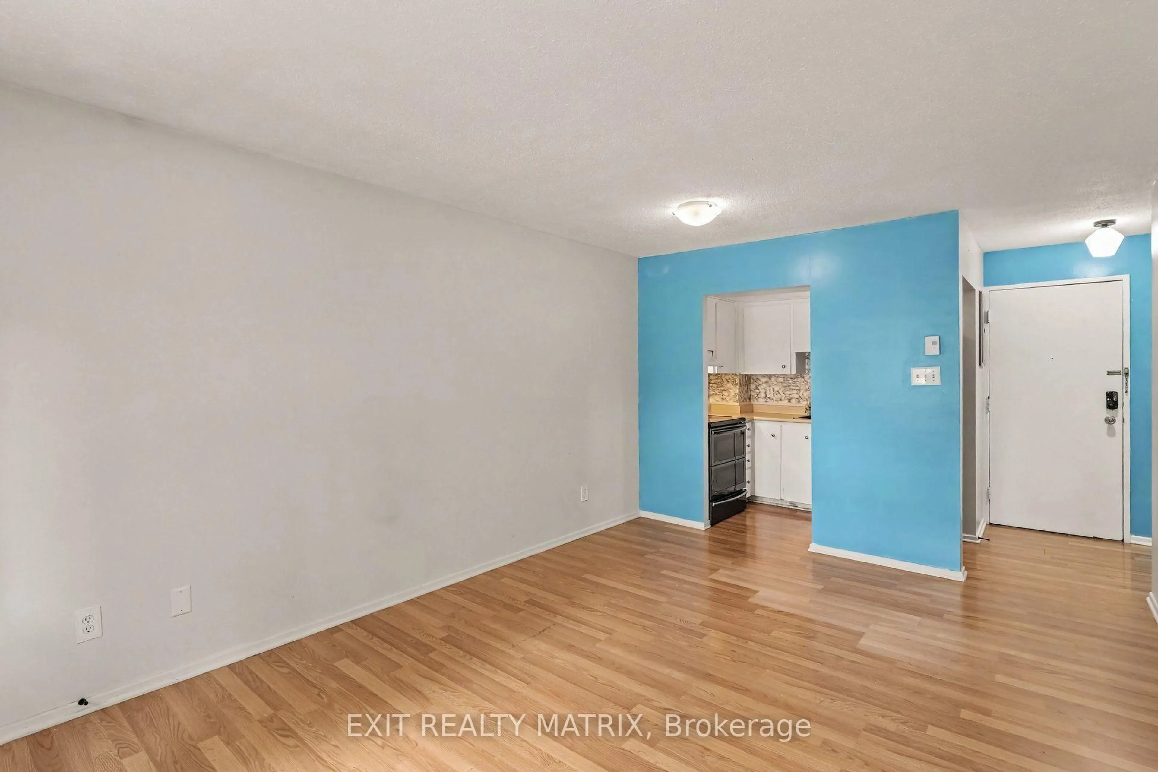 A pic of a room for 2044 Arrowsmith Dr #203 C, Ottawa Ontario K1J 7V8