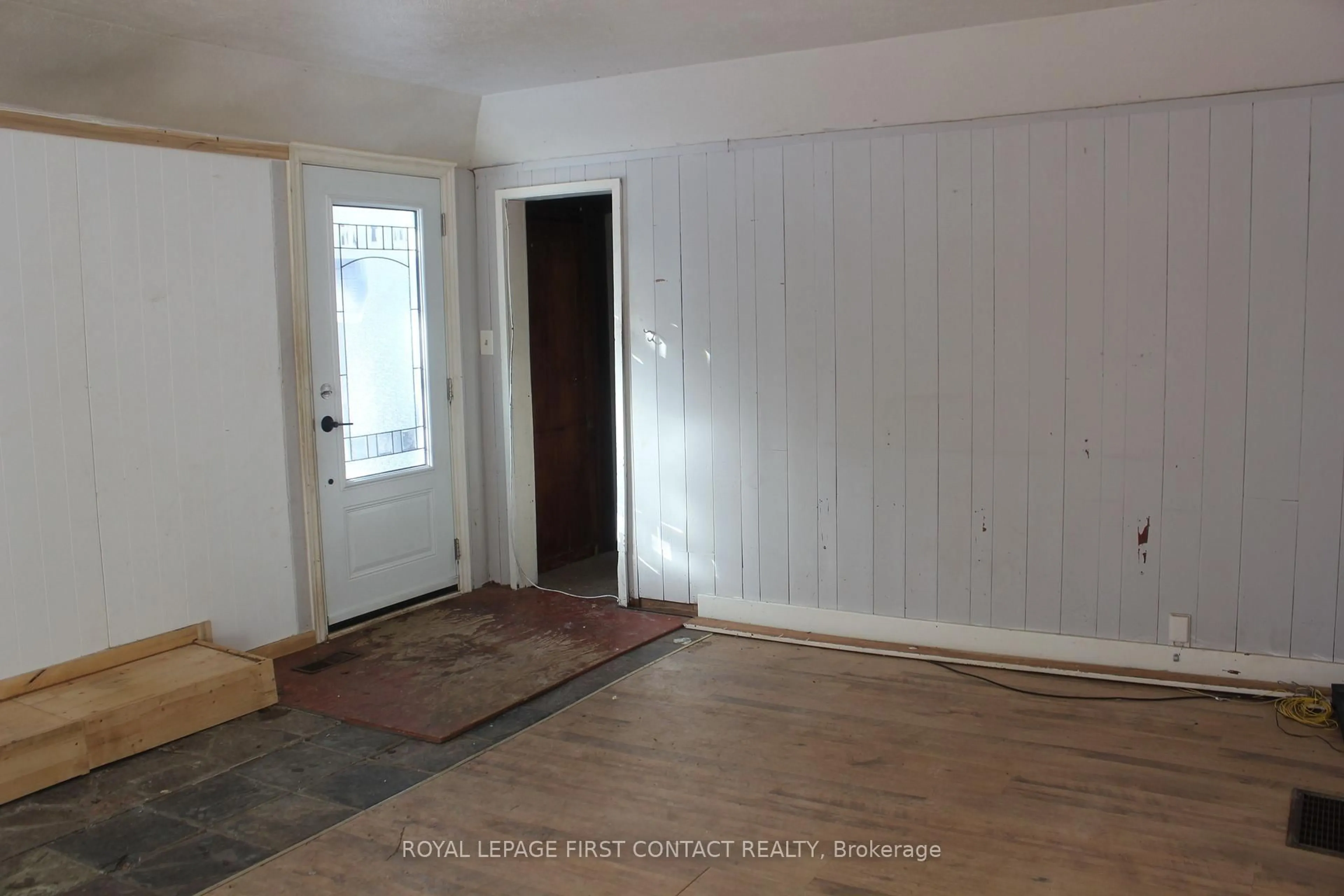 A pic of a room for 47 Riverside Dr, Dysart et al Ontario K0M 1S0