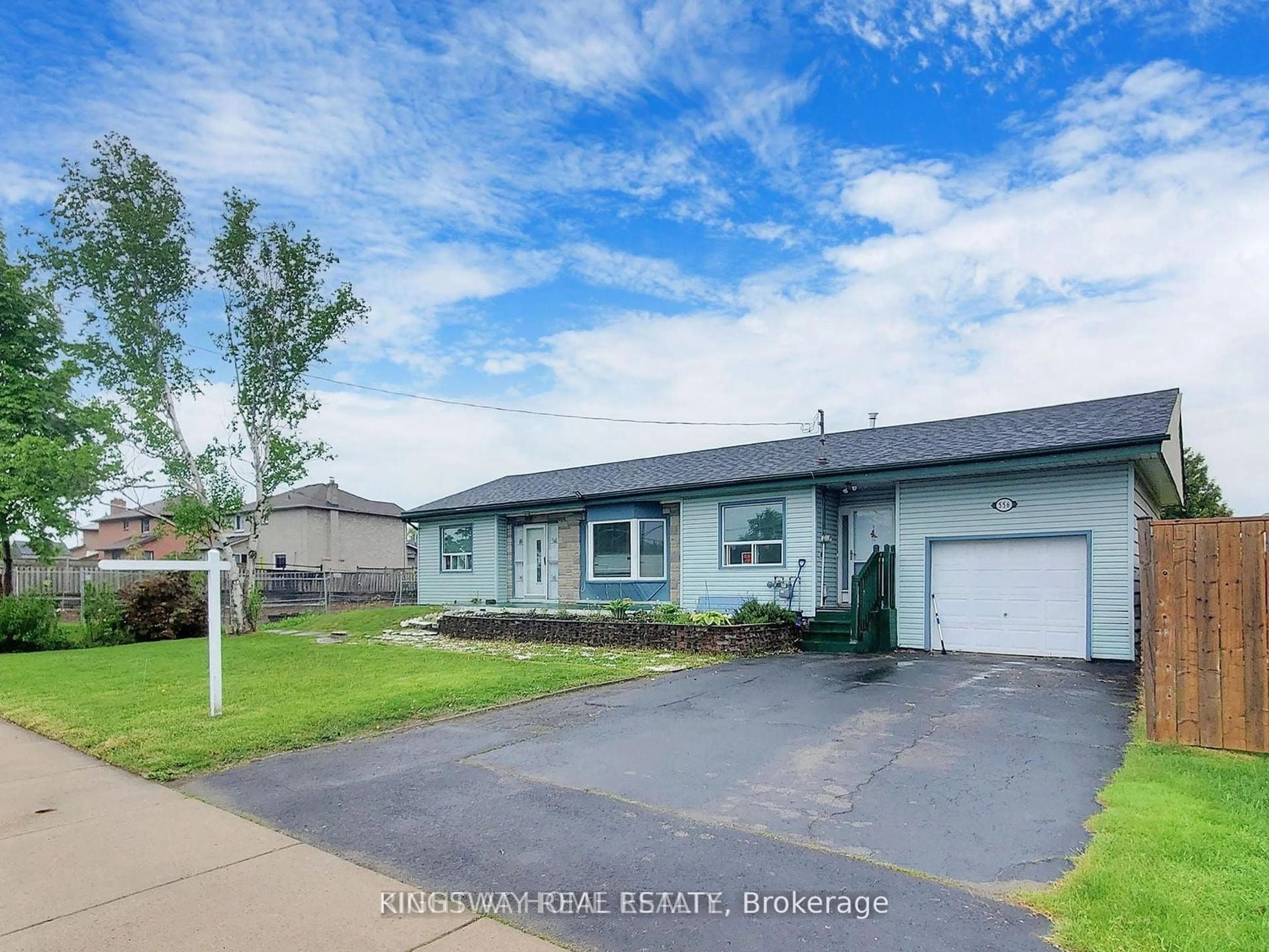Unknown for 556 Barton St, Hamilton Ontario L8E 5N3