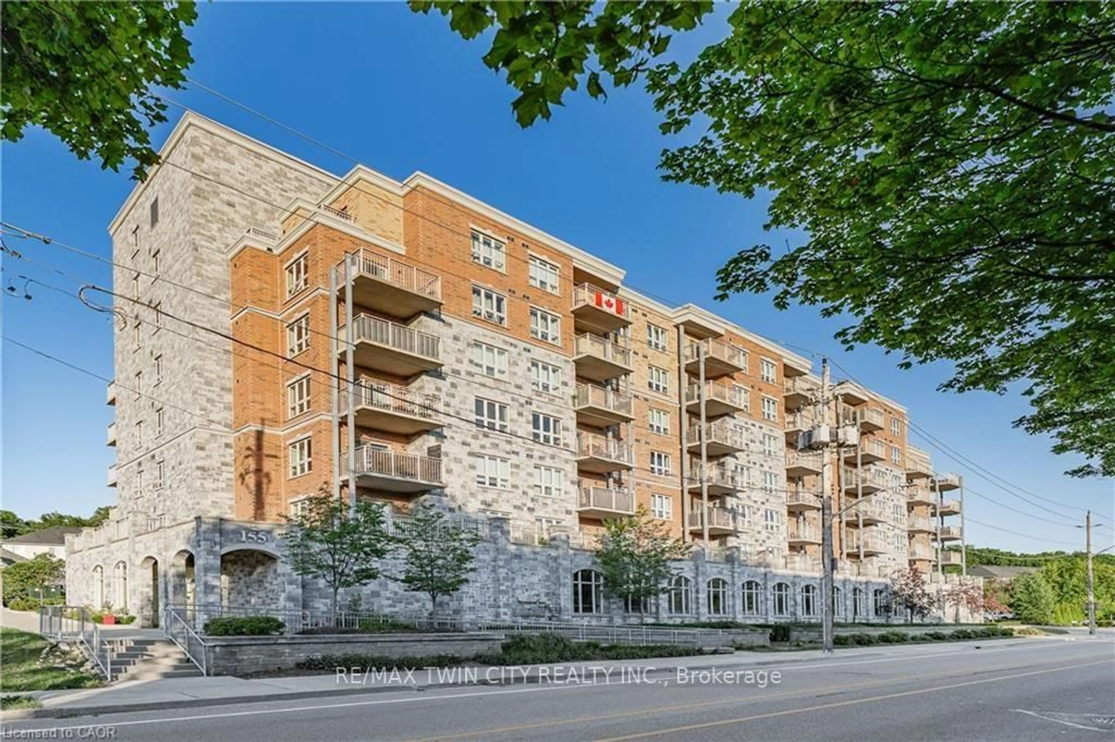 Unknown for 155 Water St #203, Cambridge Ontario N1R 3E3
