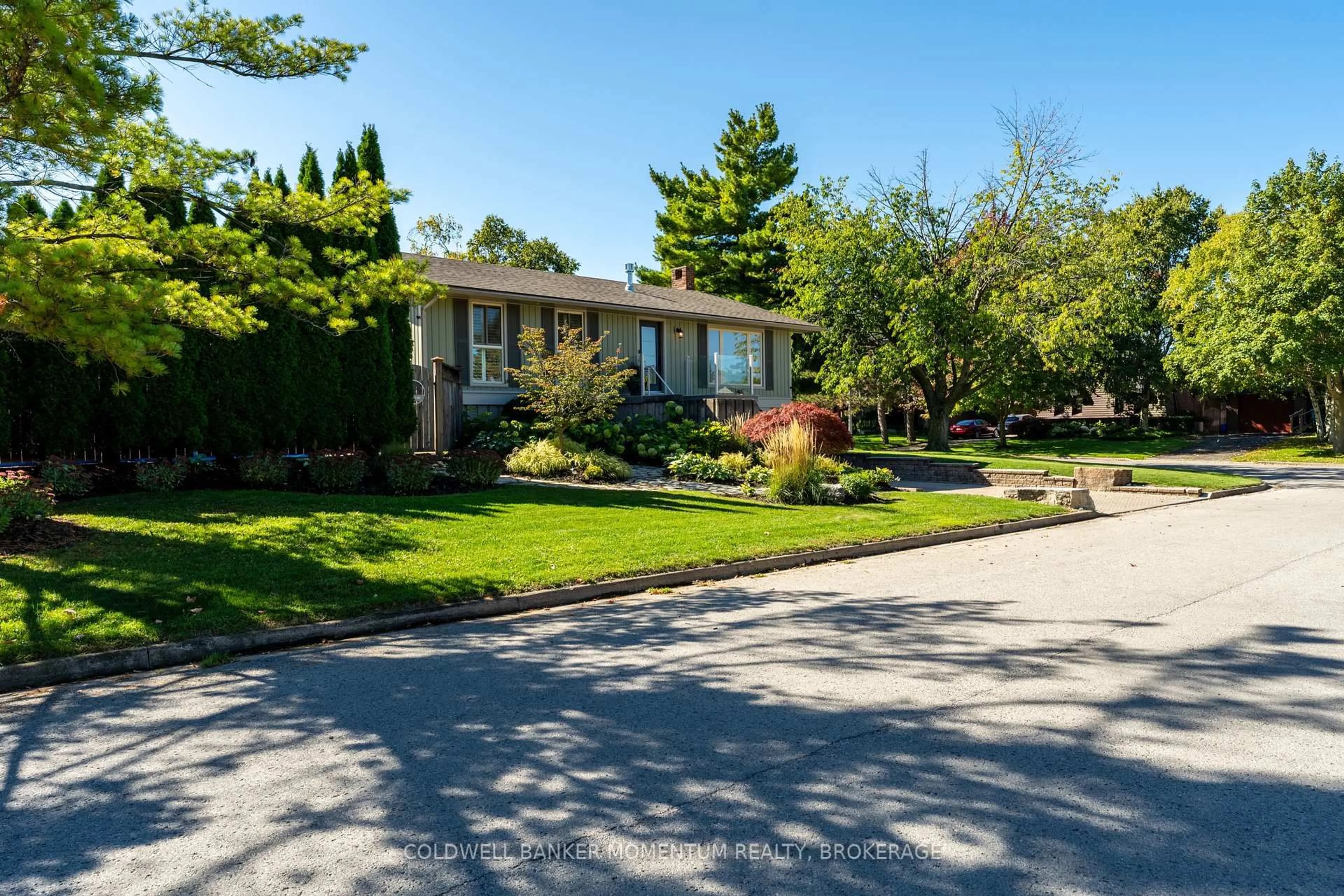 A pic from outside/outdoor area/front of a property/back of a property/a pic from drone, street for 15 The Cedars, St. Catharines Ontario L2M 6M7
