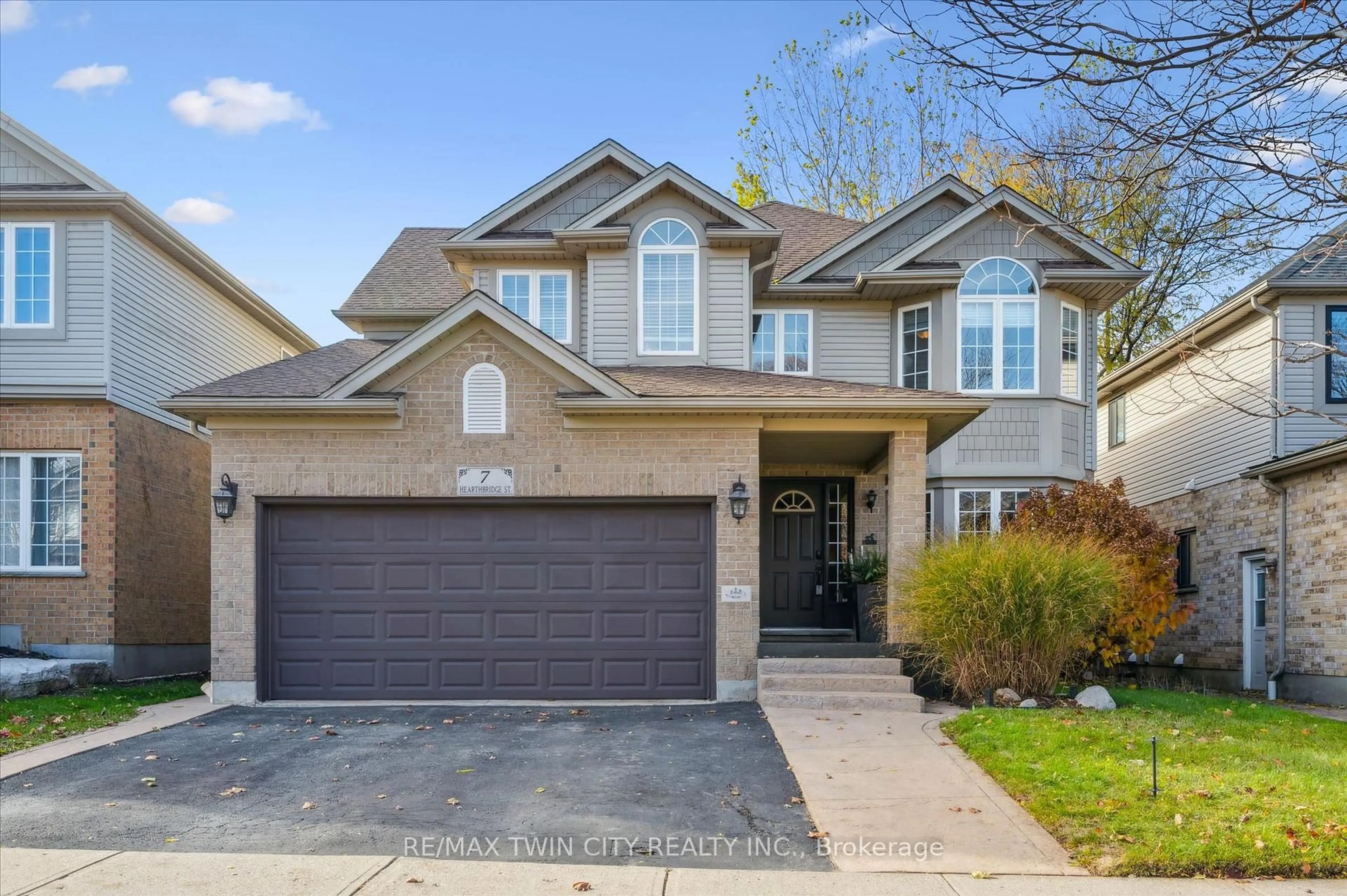 Home with brick exterior material, street for 7 Hearthbridge St, Kitchener Ontario N2R 1L5