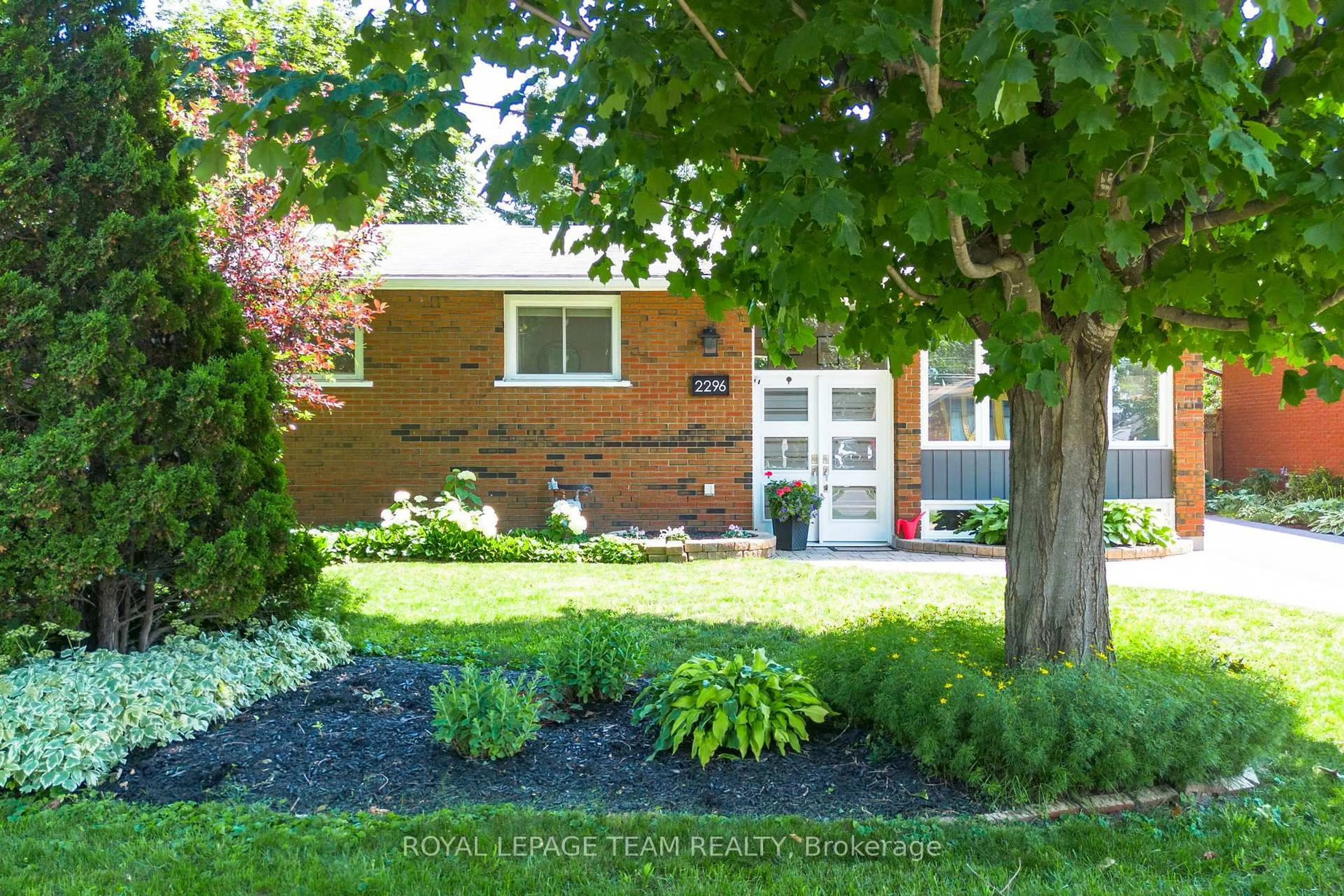 Home with brick exterior material, street for 2296 Kay St, Ottawa Ontario K2C 1J7