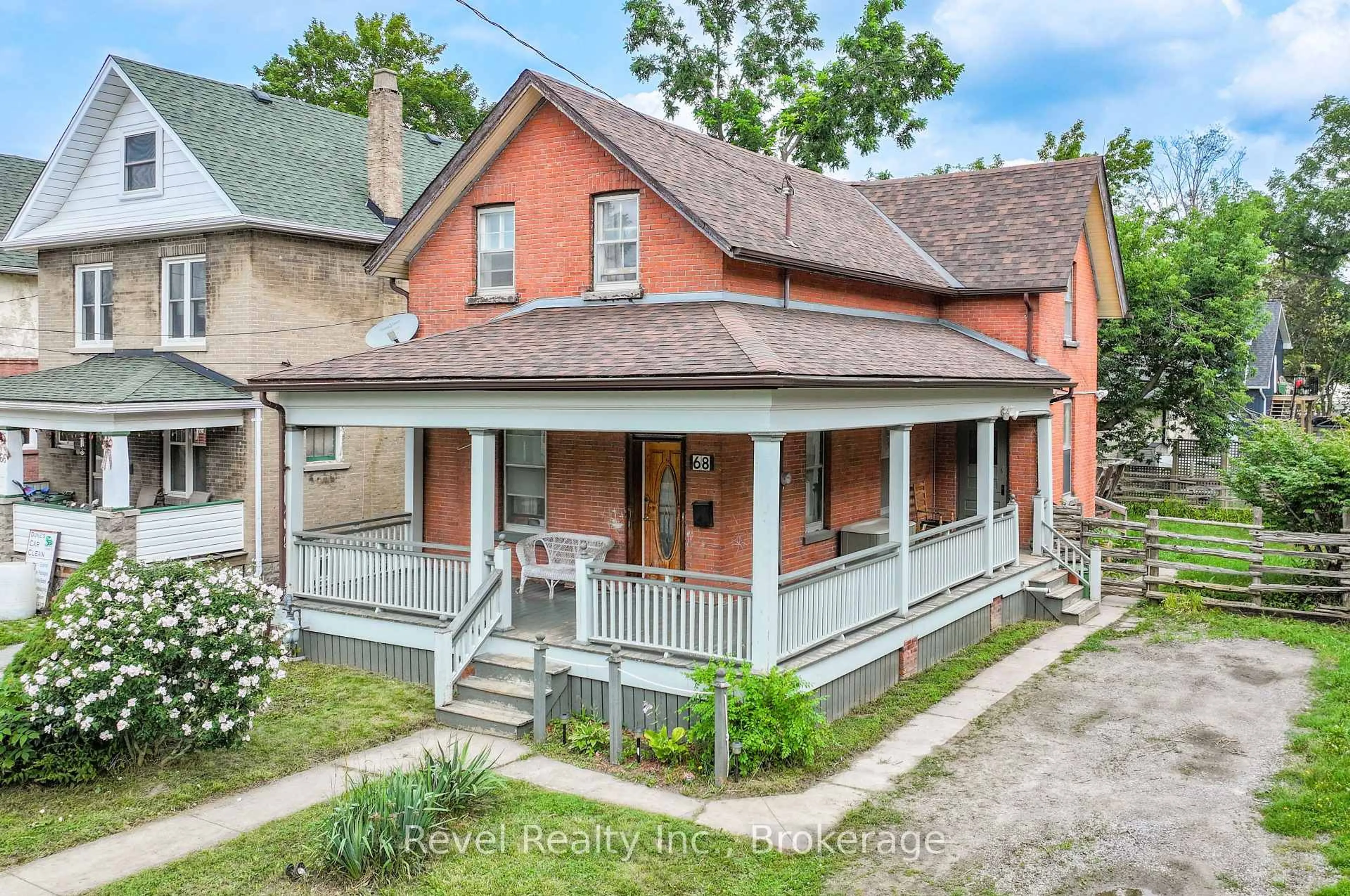 Home with brick exterior material, street for 68 William St, Kawartha Lakes Ontario K9V 3A8