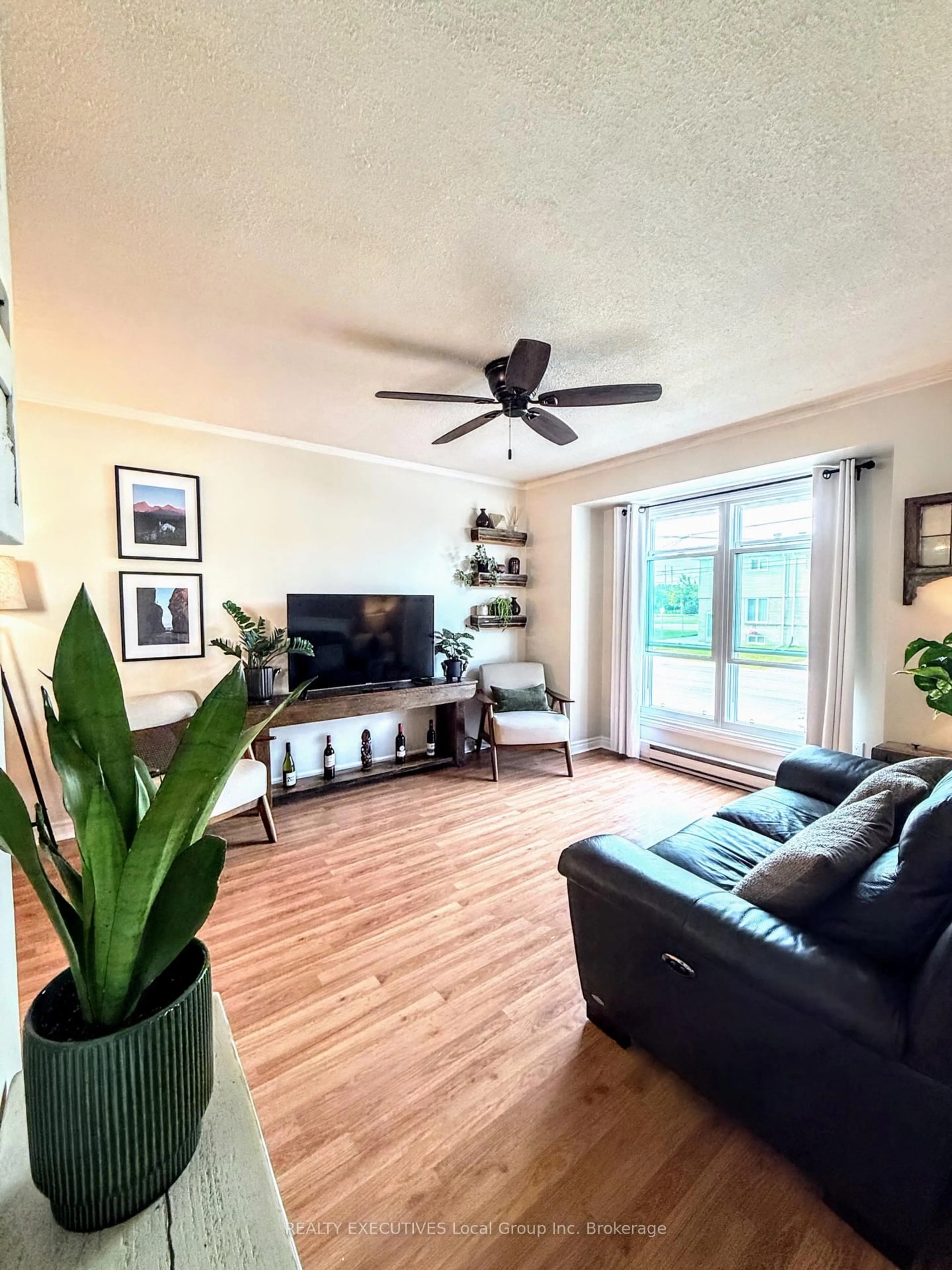Living room with furniture, unknown for 31 McGibbon St, North Bay Ontario P1B 8T5