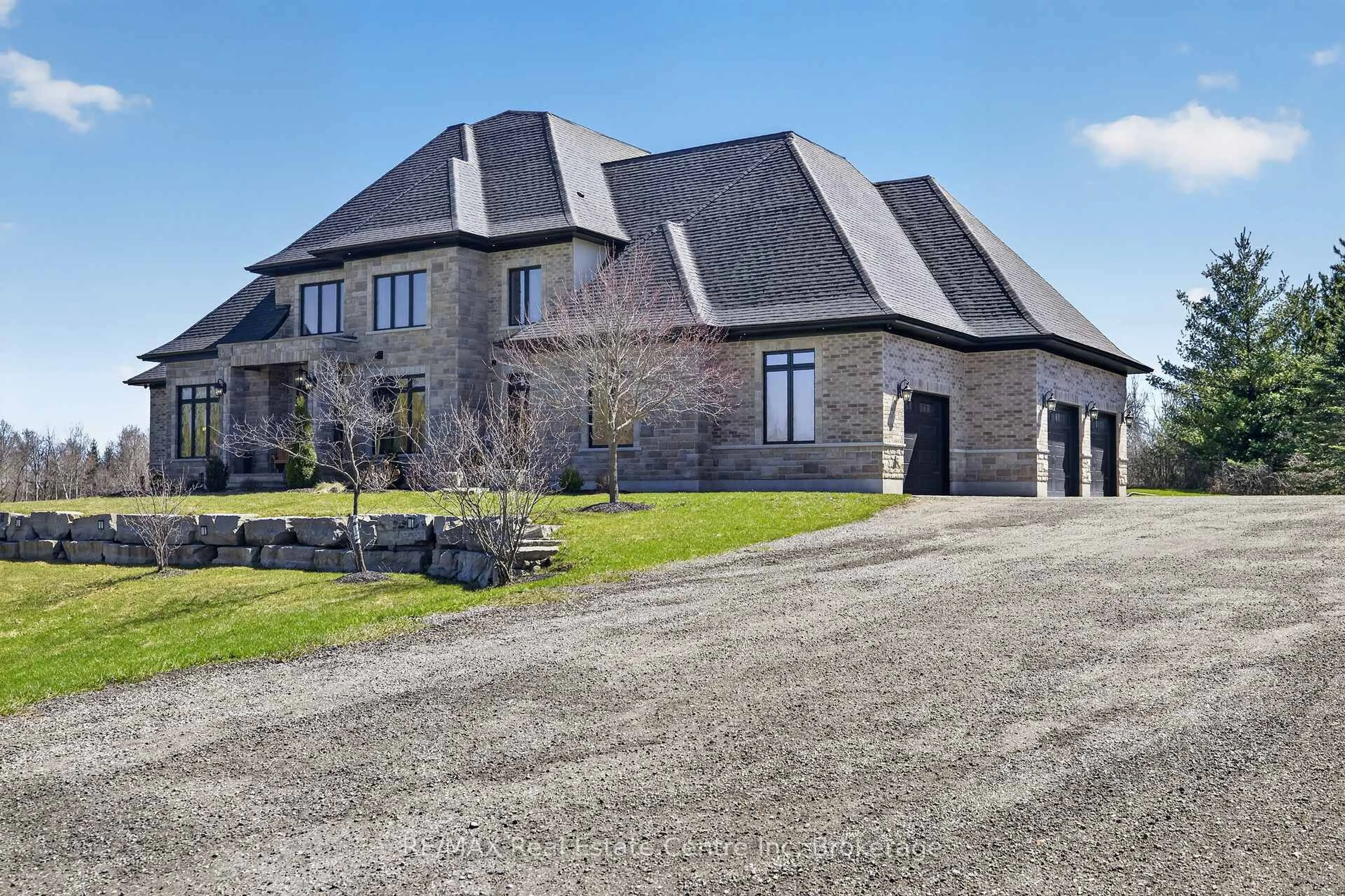 Home with brick exterior material, unknown for 7645 Maltby Rd, Puslinch Ontario N0B 2J0