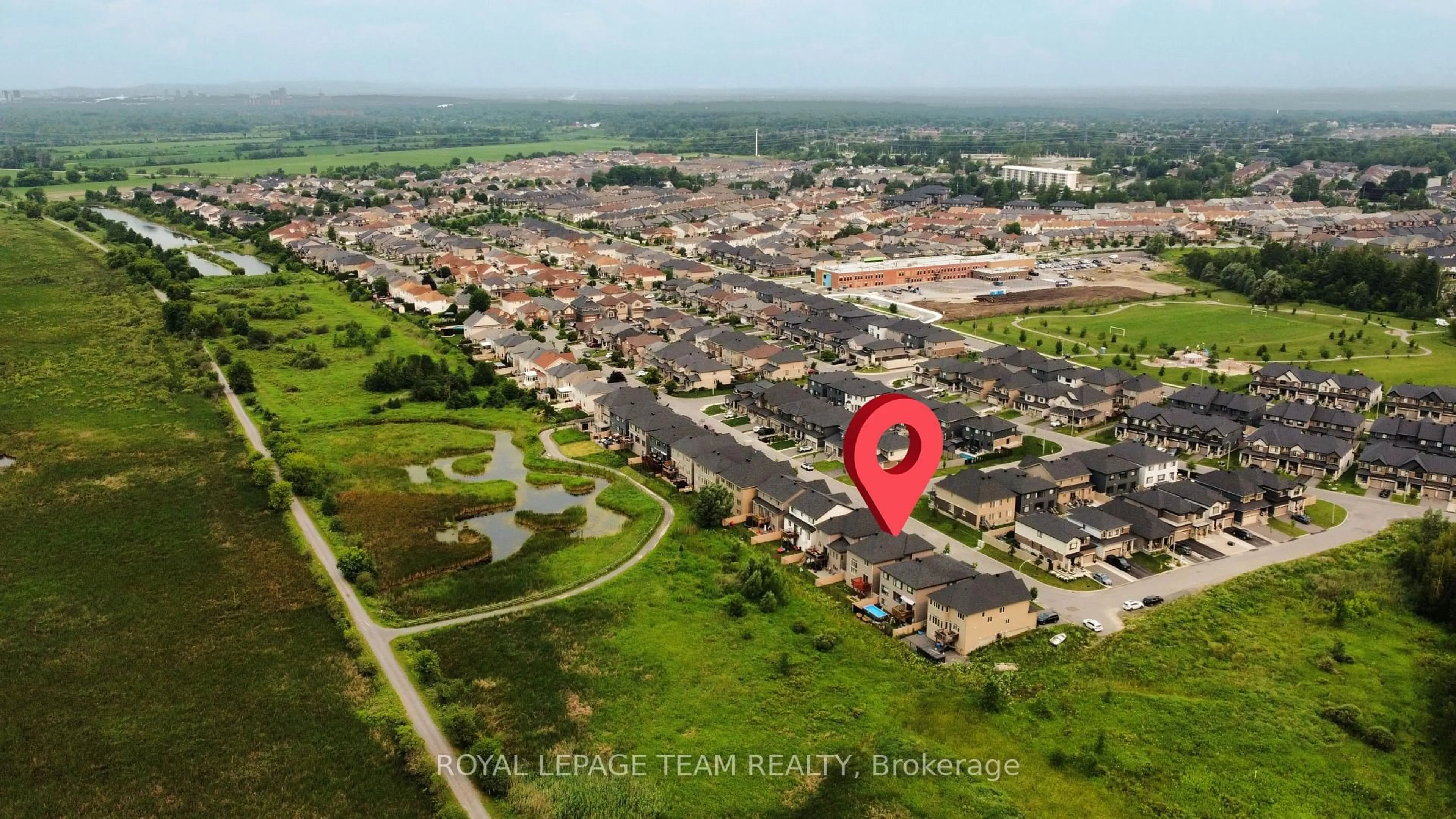 A pic from outside/outdoor area/front of a property/back of a property/a pic from drone, street for 154 Winterhaven Dr, Orleans Ontario K1W 0P1