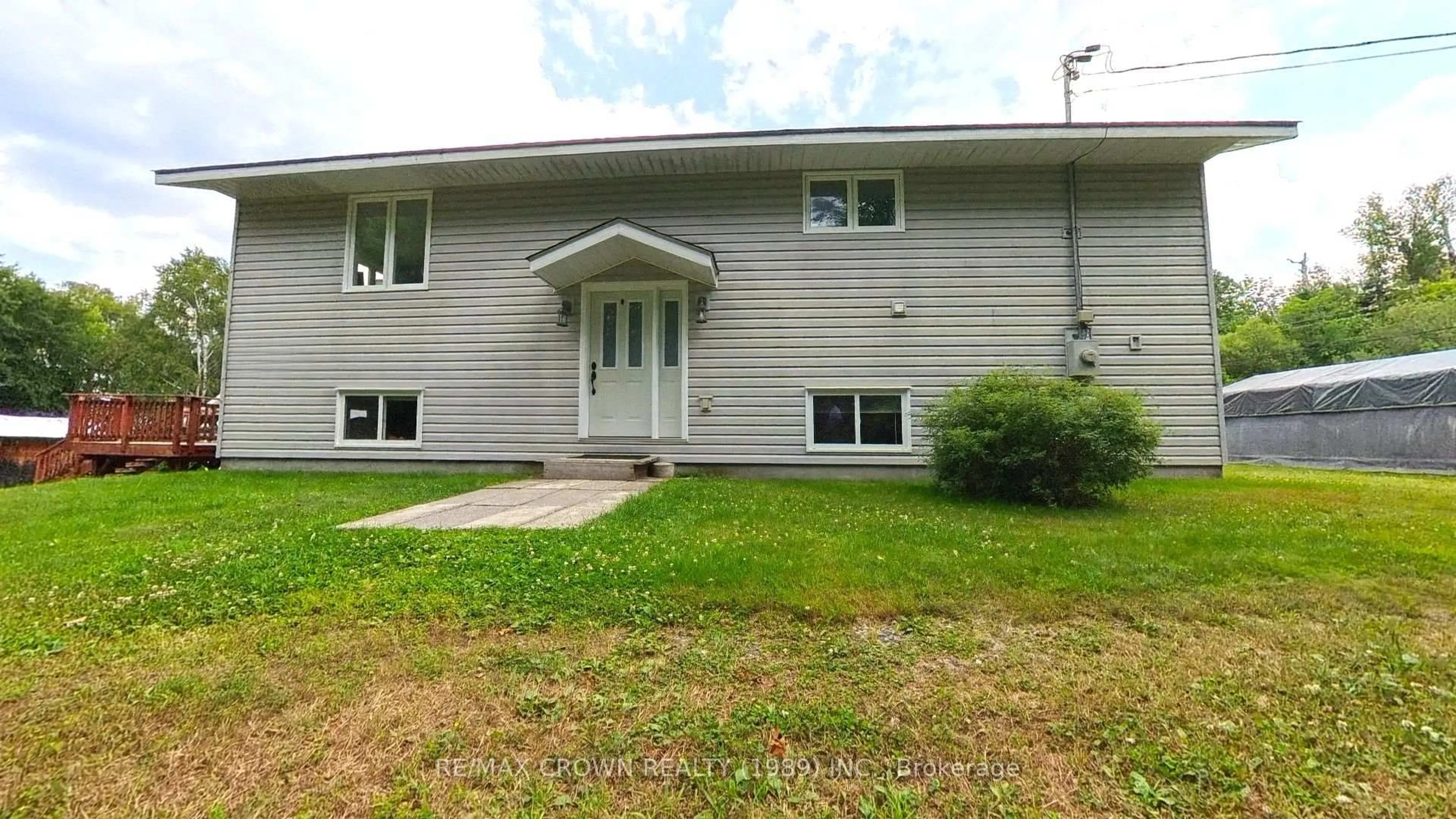 Home with vinyl exterior material, unknown for 47 Sandy Point Rd, West Nipissing Ontario P0H 1L0