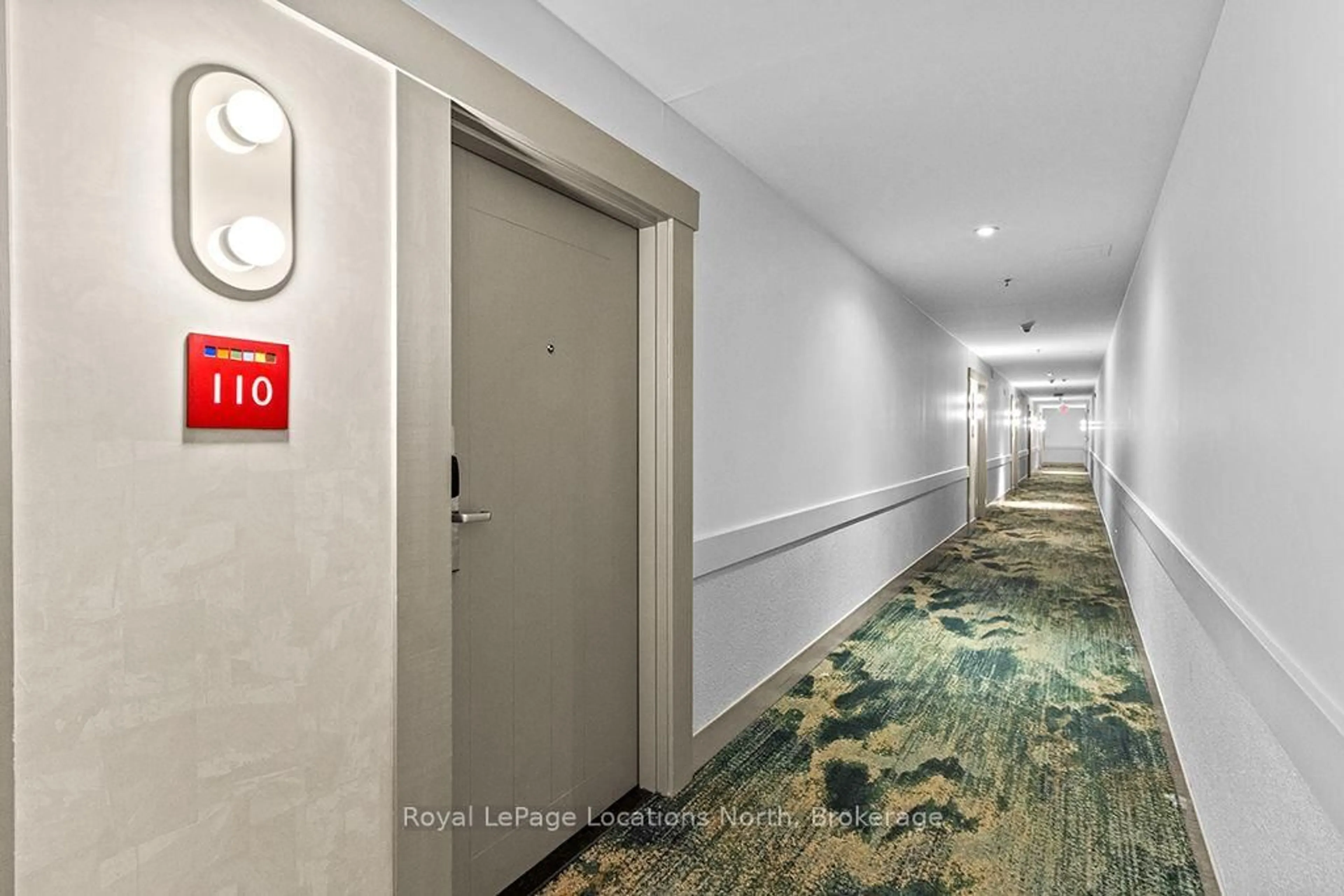 Indoor foyer for 190 Jozo Weider Blvd #110, Blue Mountains Ontario L9Y 0V2