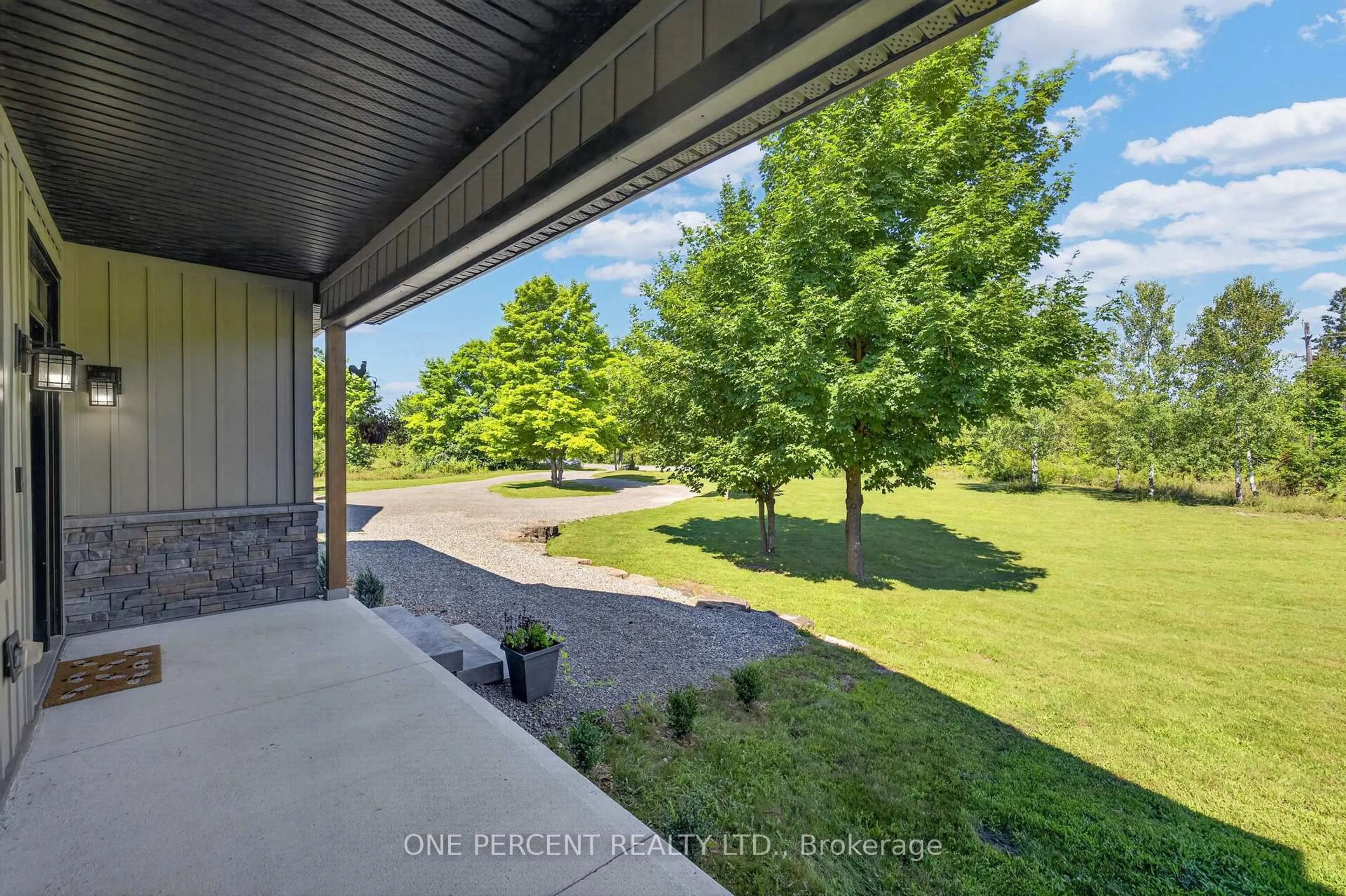 A pic from outside/outdoor area/front of a property/back of a property/a pic from drone, water/lake/river/ocean view for 525 Mccrea Rd, Merrickville Ontario K0G 1N0