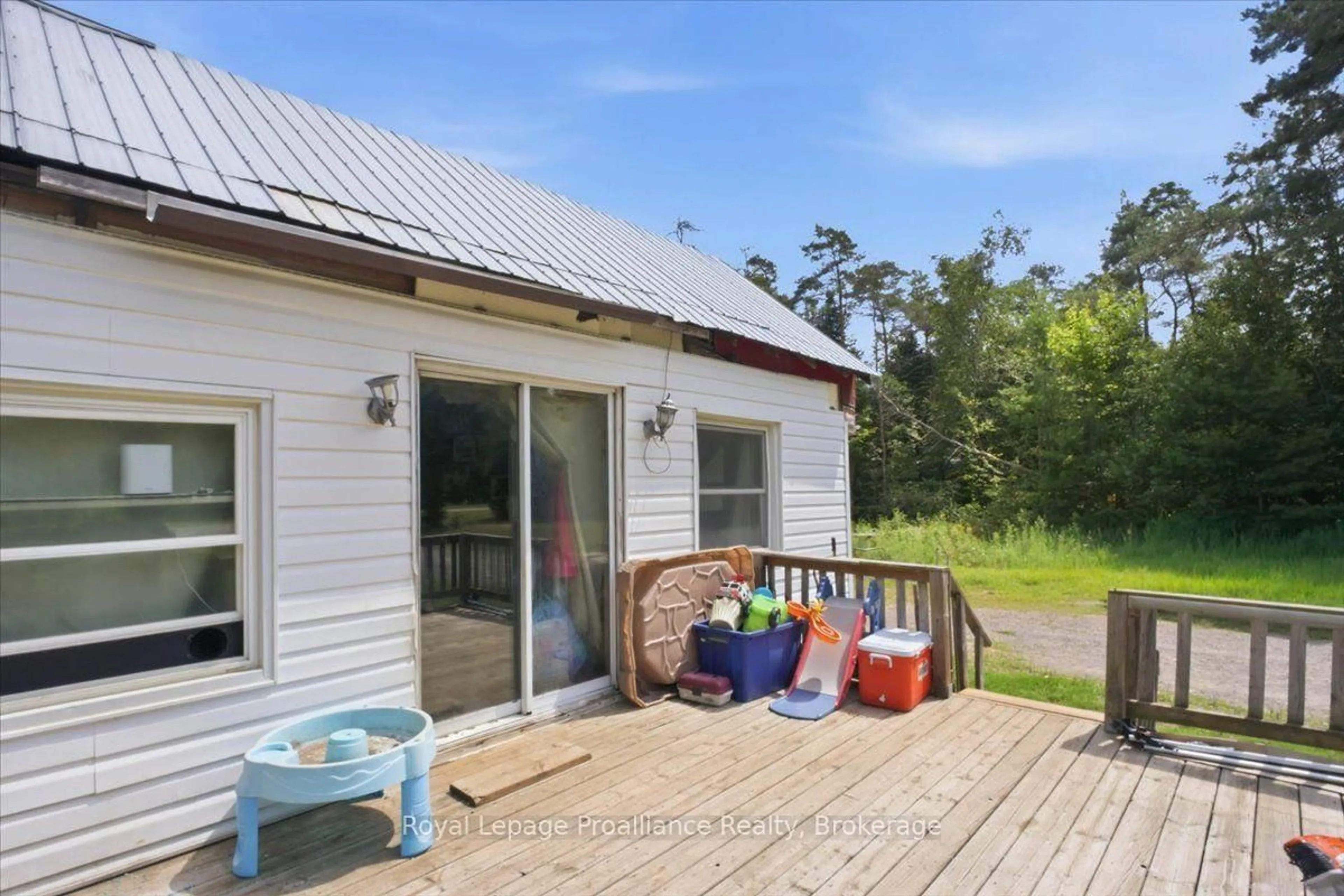 A pic from outside/outdoor area/front of a property/back of a property/a pic from drone, unknown for 27 Hartin Rd, Addington Highlands Ontario K0H 2G0