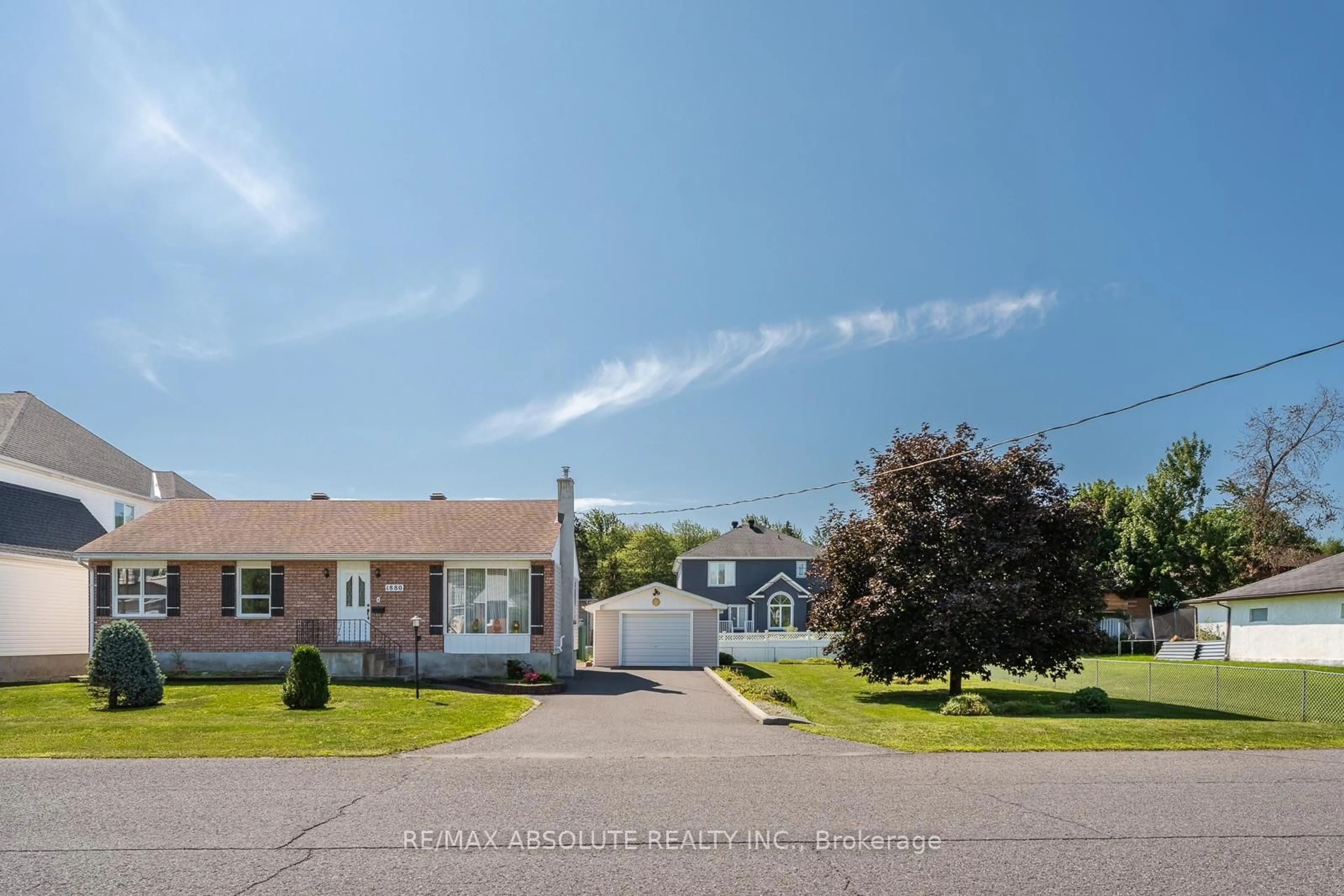 A pic from outside/outdoor area/front of a property/back of a property/a pic from drone, street for 1880 Kingsdale Ave, Ottawa Ontario K1T 1J1