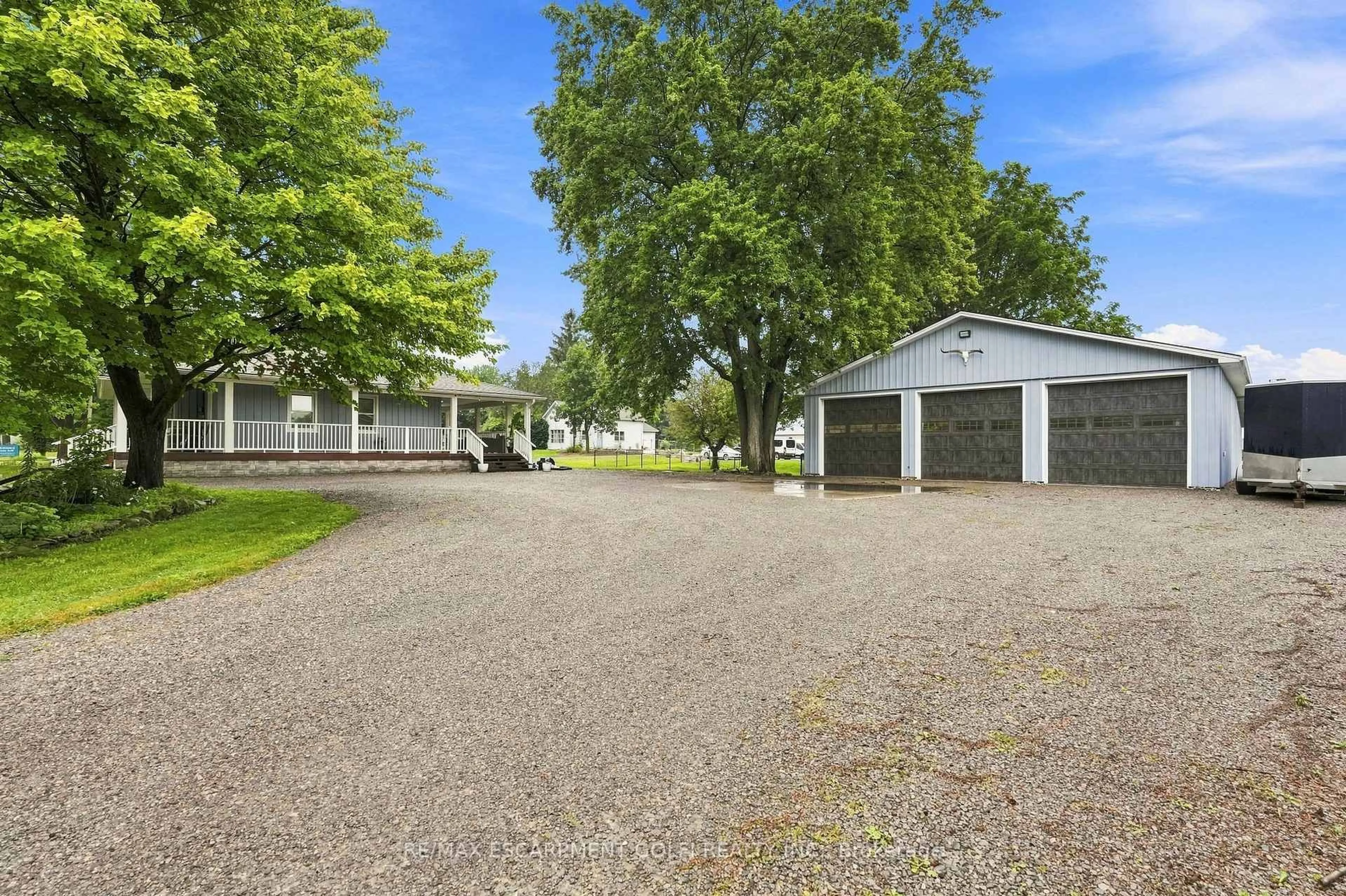 A pic from outside/outdoor area/front of a property/back of a property/a pic from drone, street for 146 Lynden Rd, Hamilton Ontario L0R 1T0
