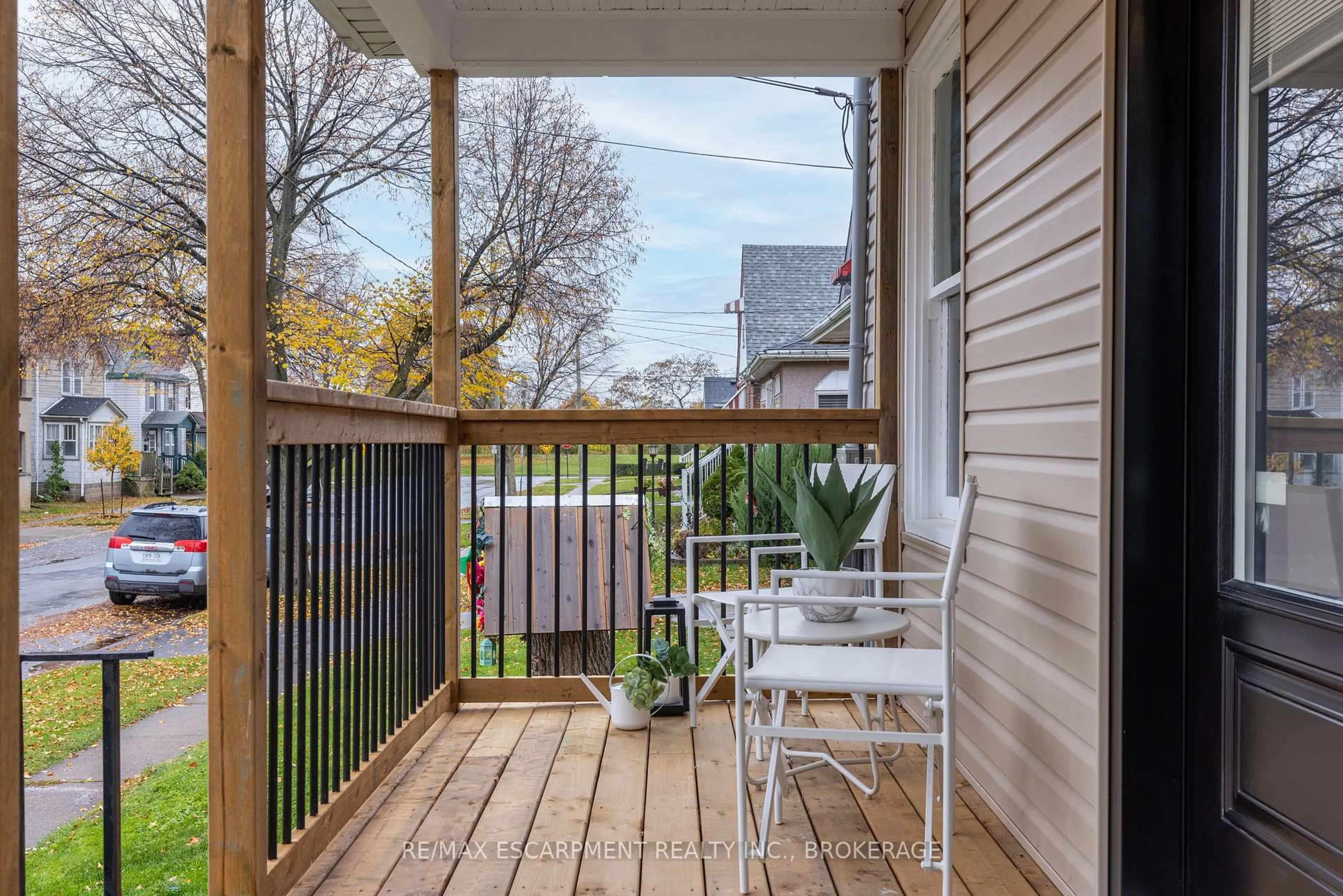 Patio, unknown for 50 Fifth St, Welland Ontario L3B 4Z5