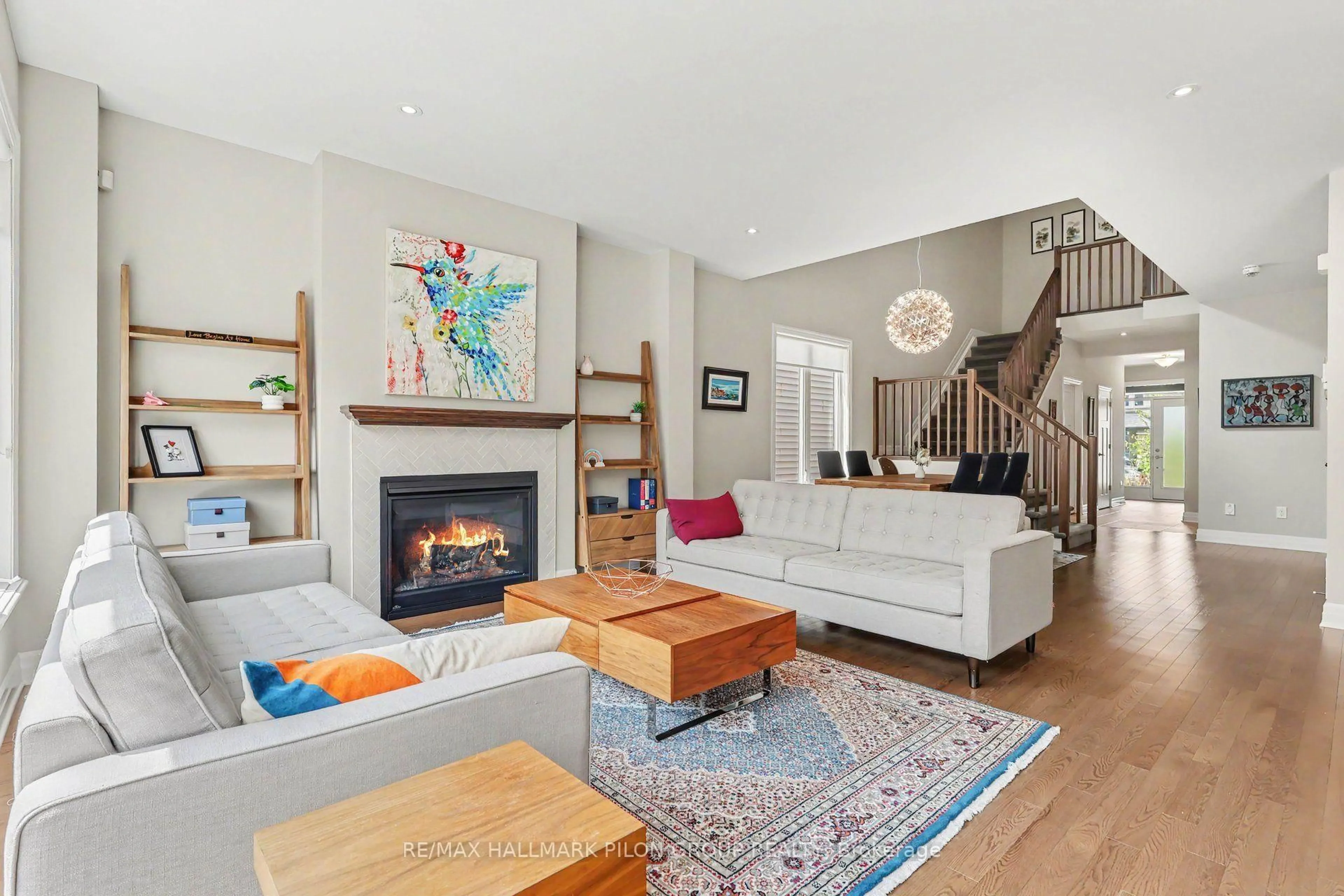 Living room with furniture, unknown for 260 Shinleaf Cres, Ottawa Ontario K1W 0J2