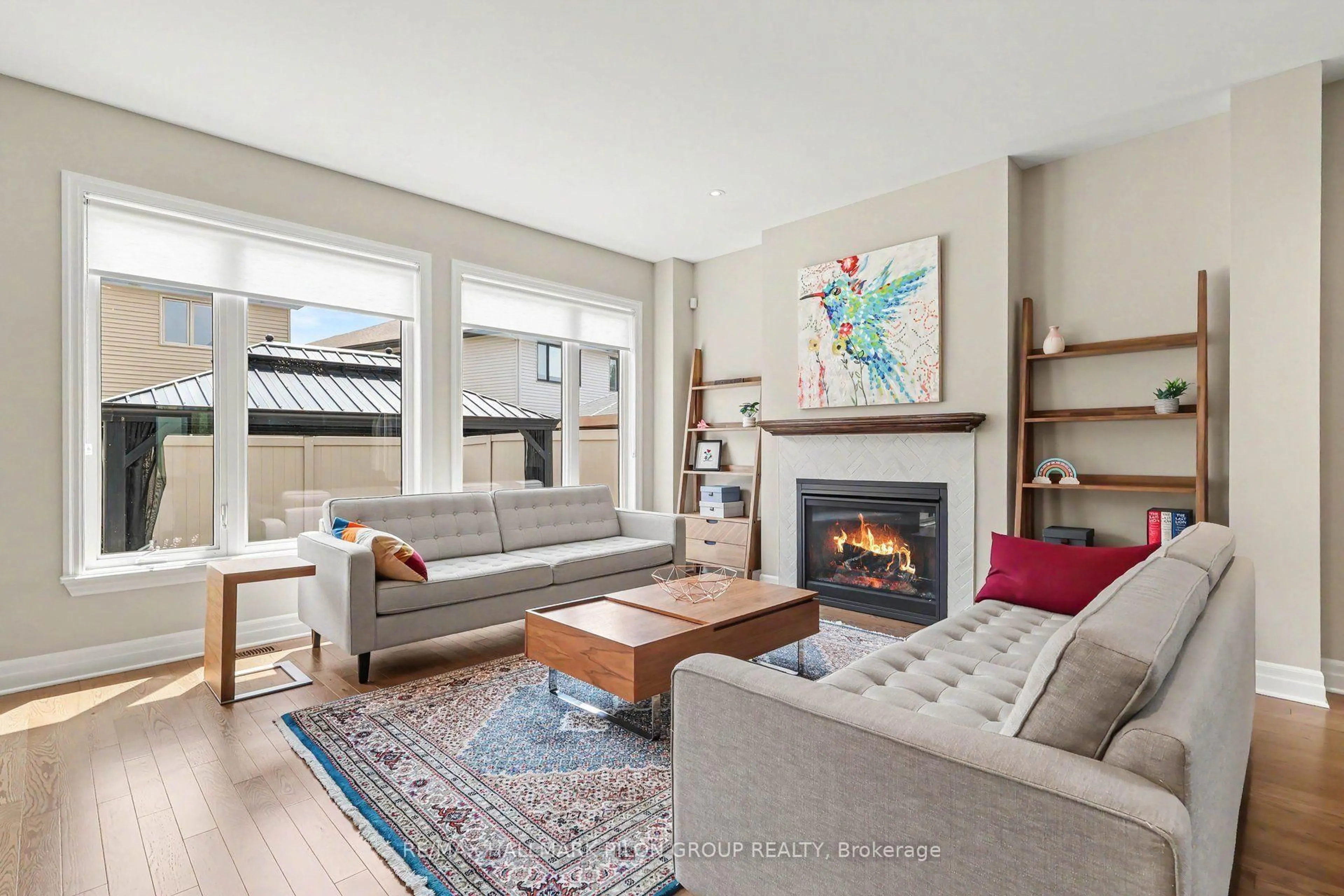 Living room with furniture, unknown for 260 Shinleaf Cres, Ottawa Ontario K1W 0J2