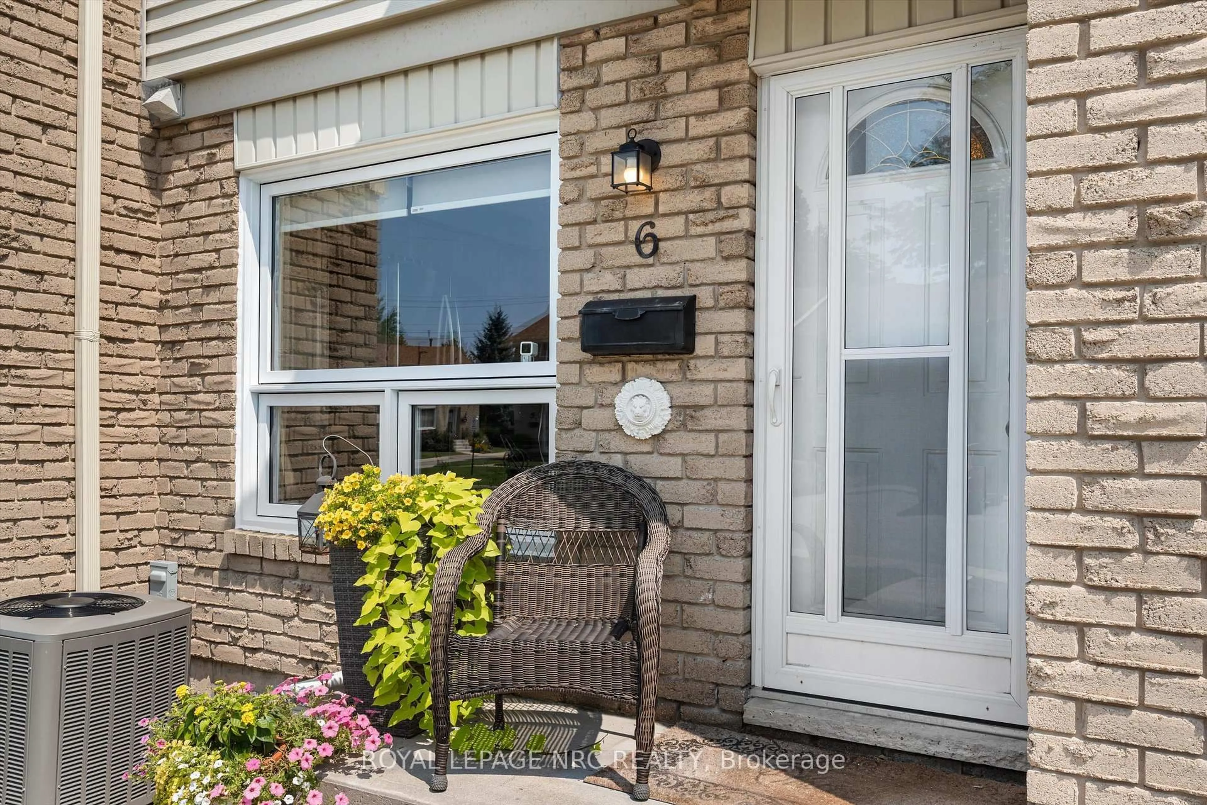 Unknown for 6767 Thorold Stone Rd #6, Niagara Falls Ontario L2J 3W9
