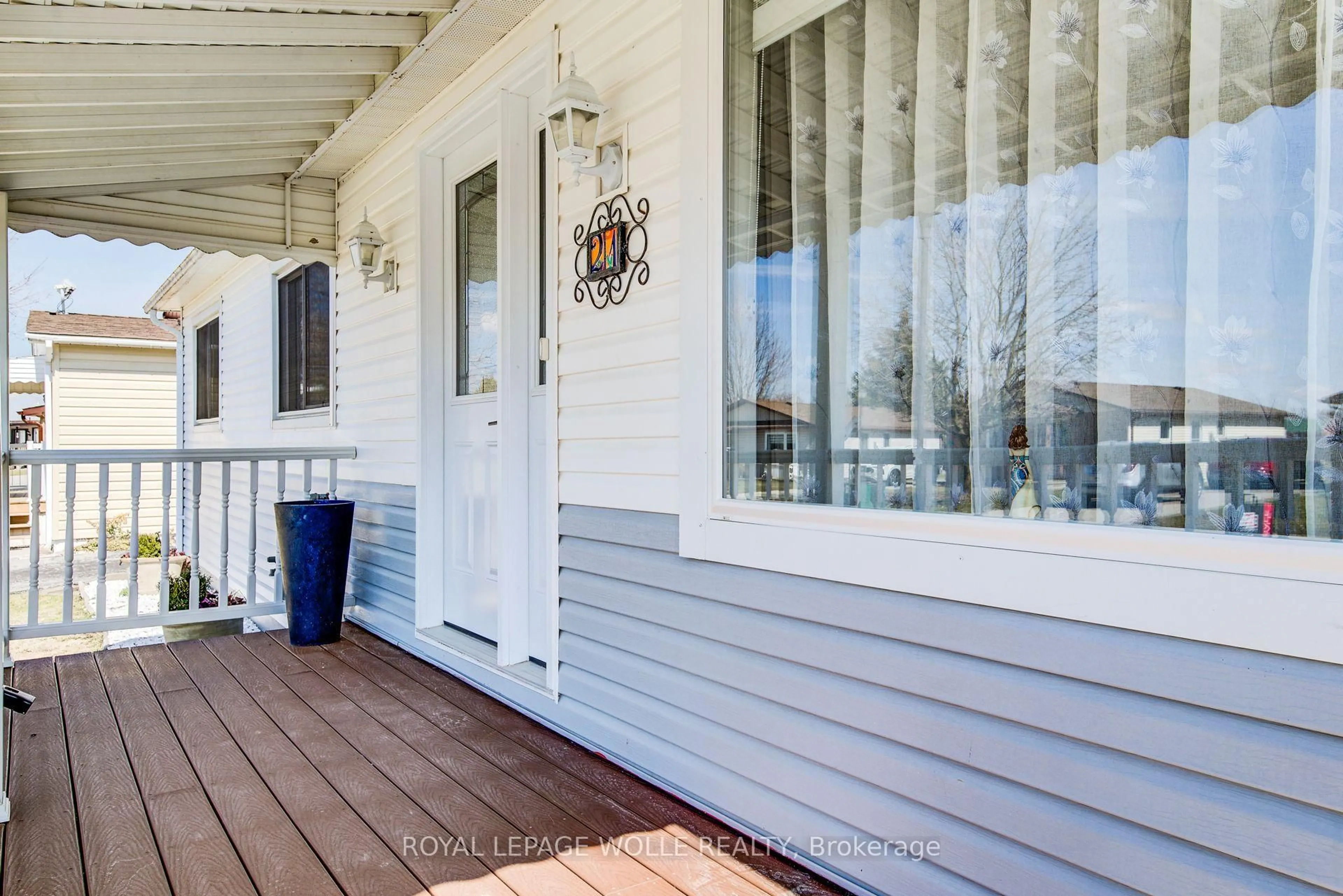 Unknown for 21 Fairview Cres, North Perth Ontario N4W 3G8