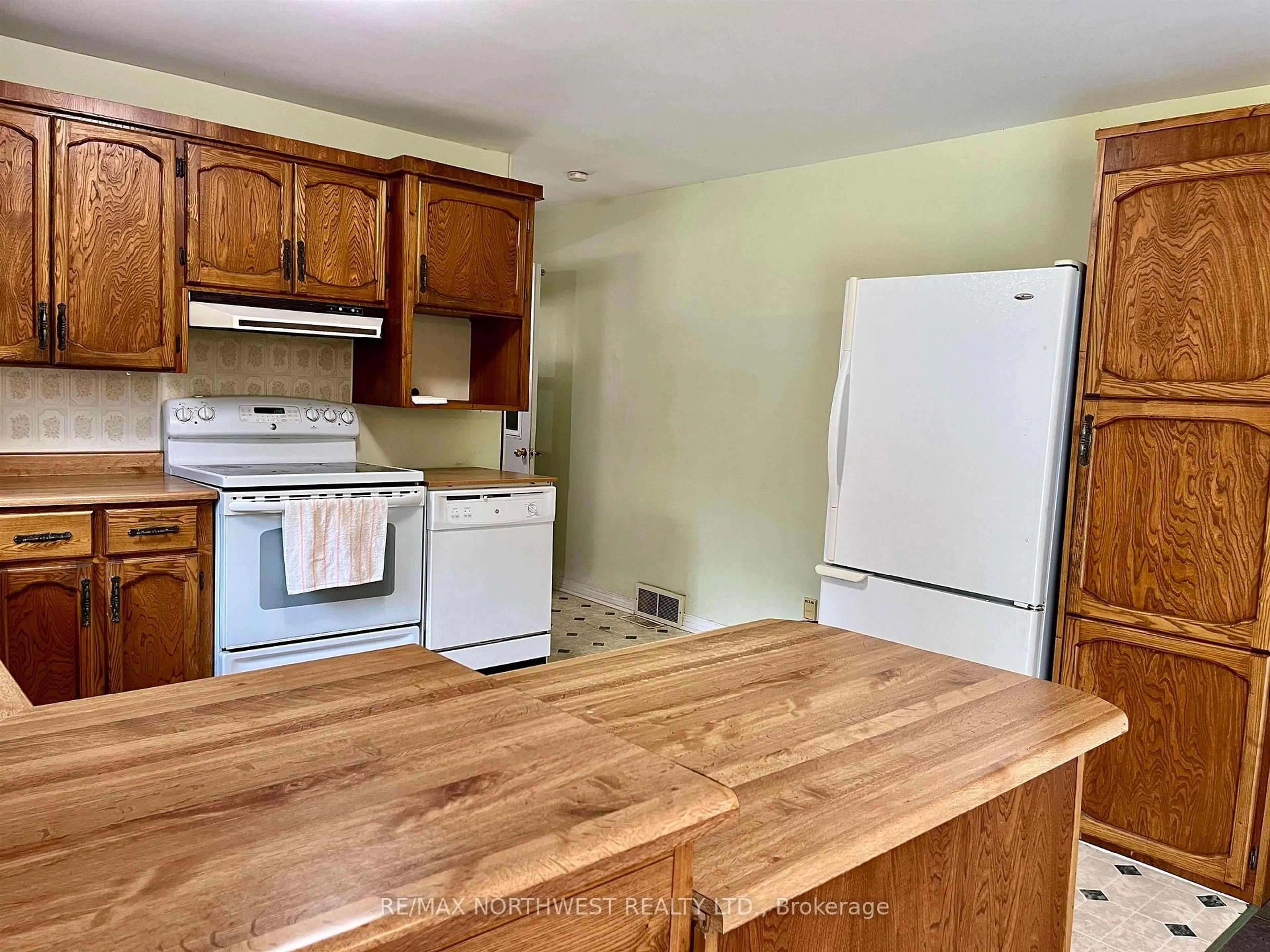 Standard kitchen, wood/laminate floor for 3448 HWY 71, Chapple Ontario P0W 1E0