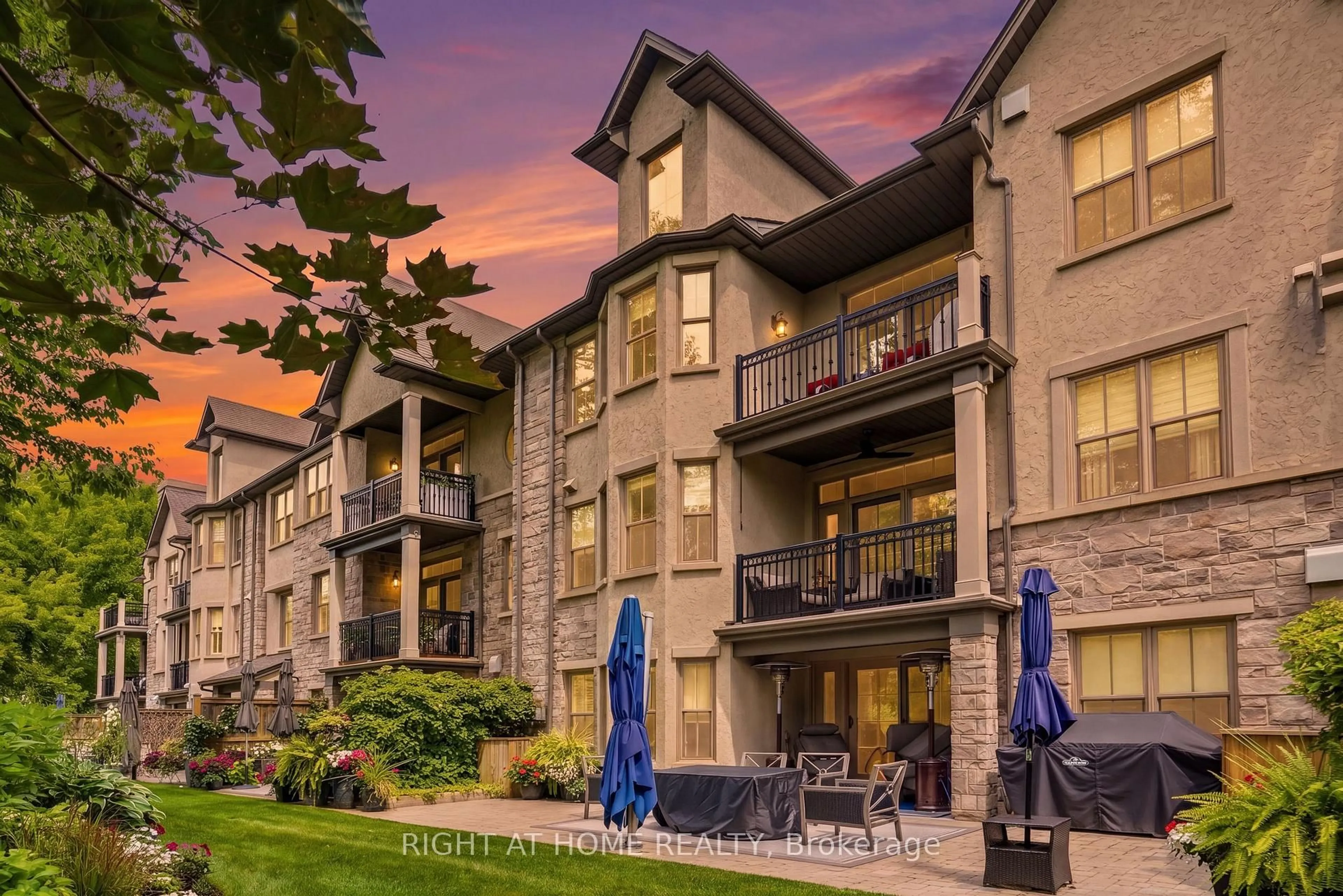 Patio, unknown for 14 Aberdeen Lane, Niagara-on-the-Lake Ontario L0S 1J0
