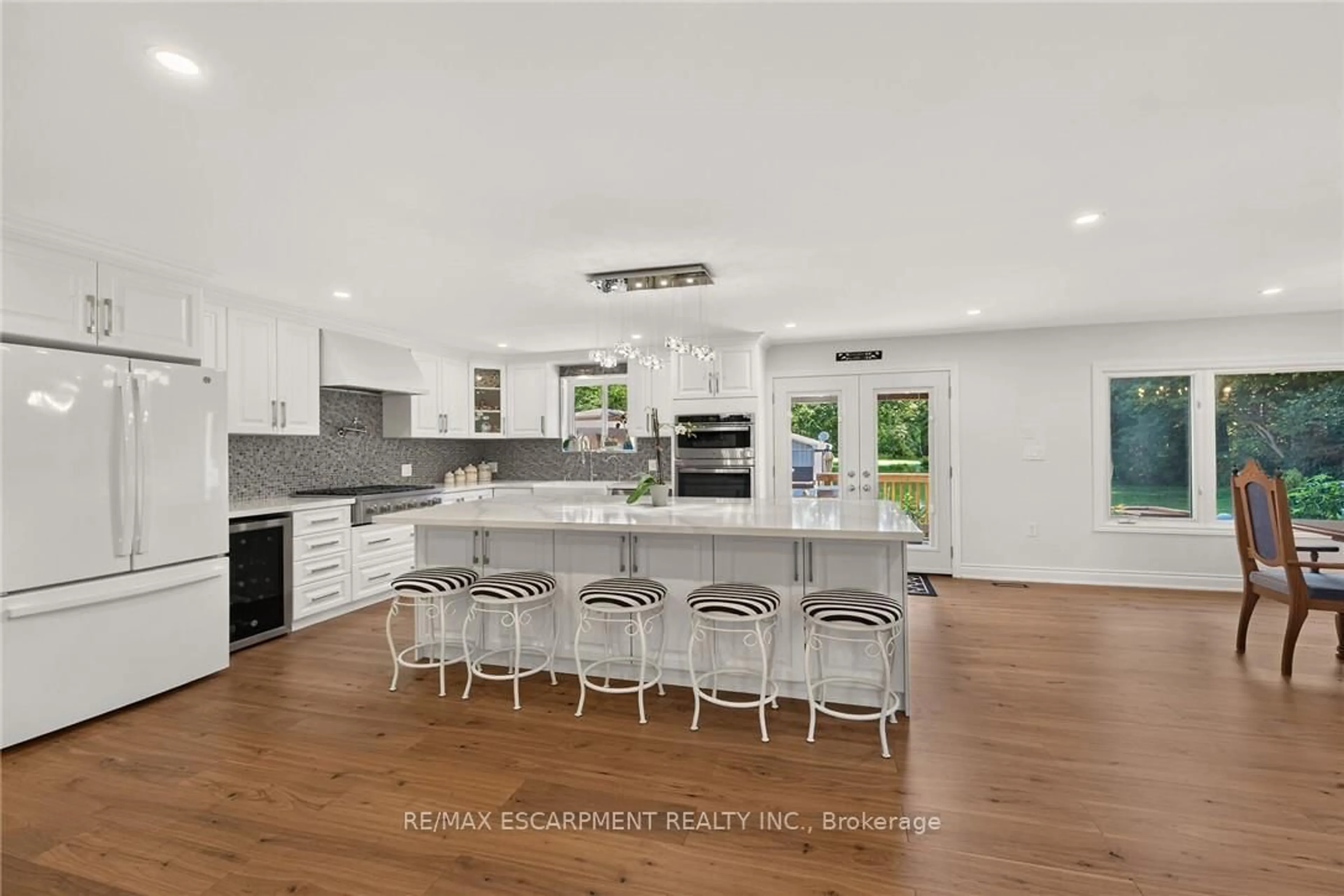 Open concept kitchen, ceramic/tile floor for 58 Unity Side Rd, Haldimand Ontario N3W 1Y2