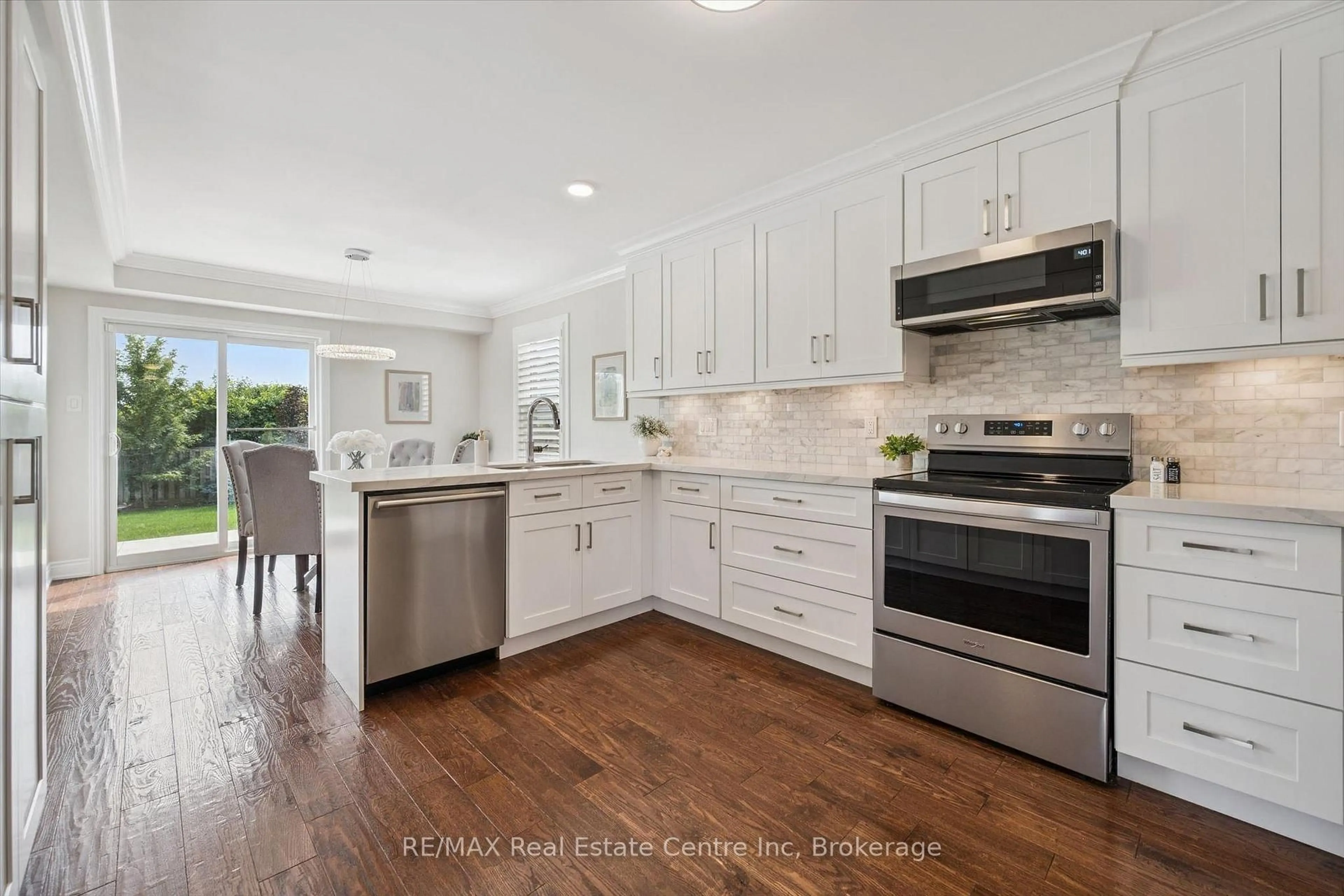 Open concept kitchen, ceramic/tile floor for 75 TEAL Dr, Guelph Ontario N1C 1G4