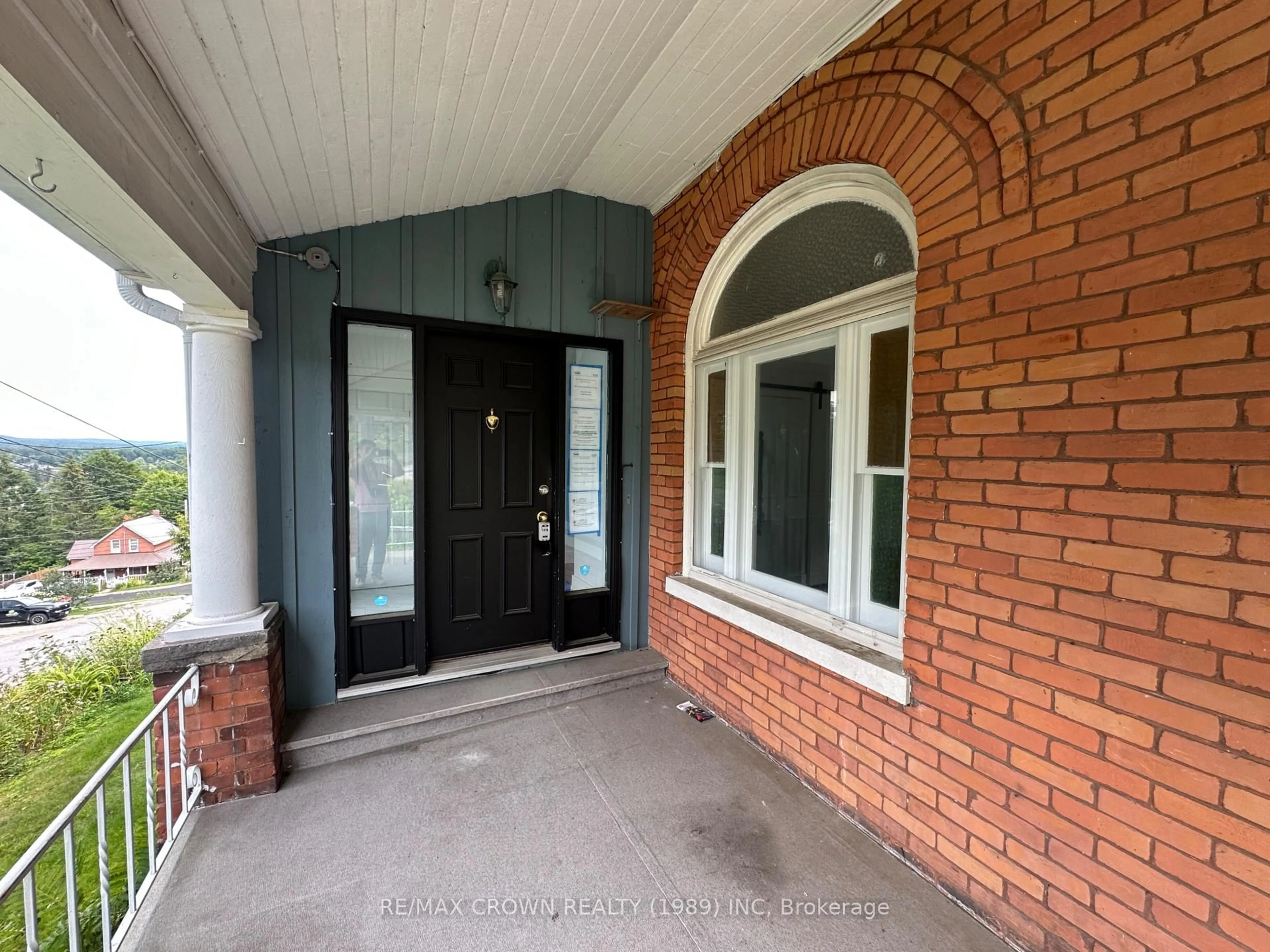 Unknown for 23 Lansdowne St, Huntsville Ontario P1H 1W1