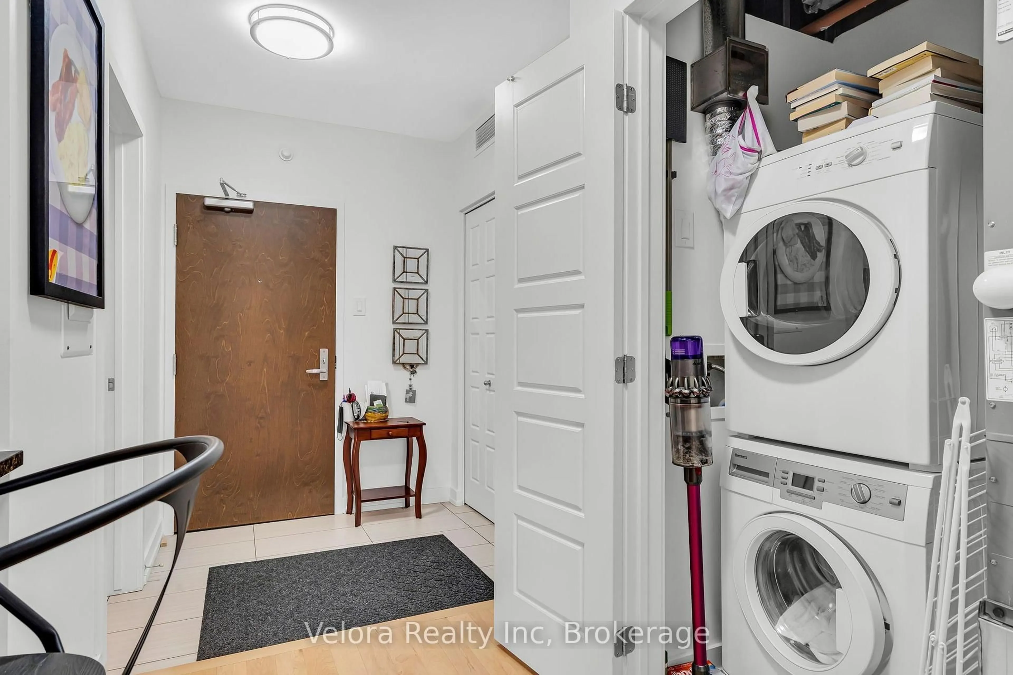 Laundry room for 316 Bruyere St #220, Ottawa Ontario K1N 0C3